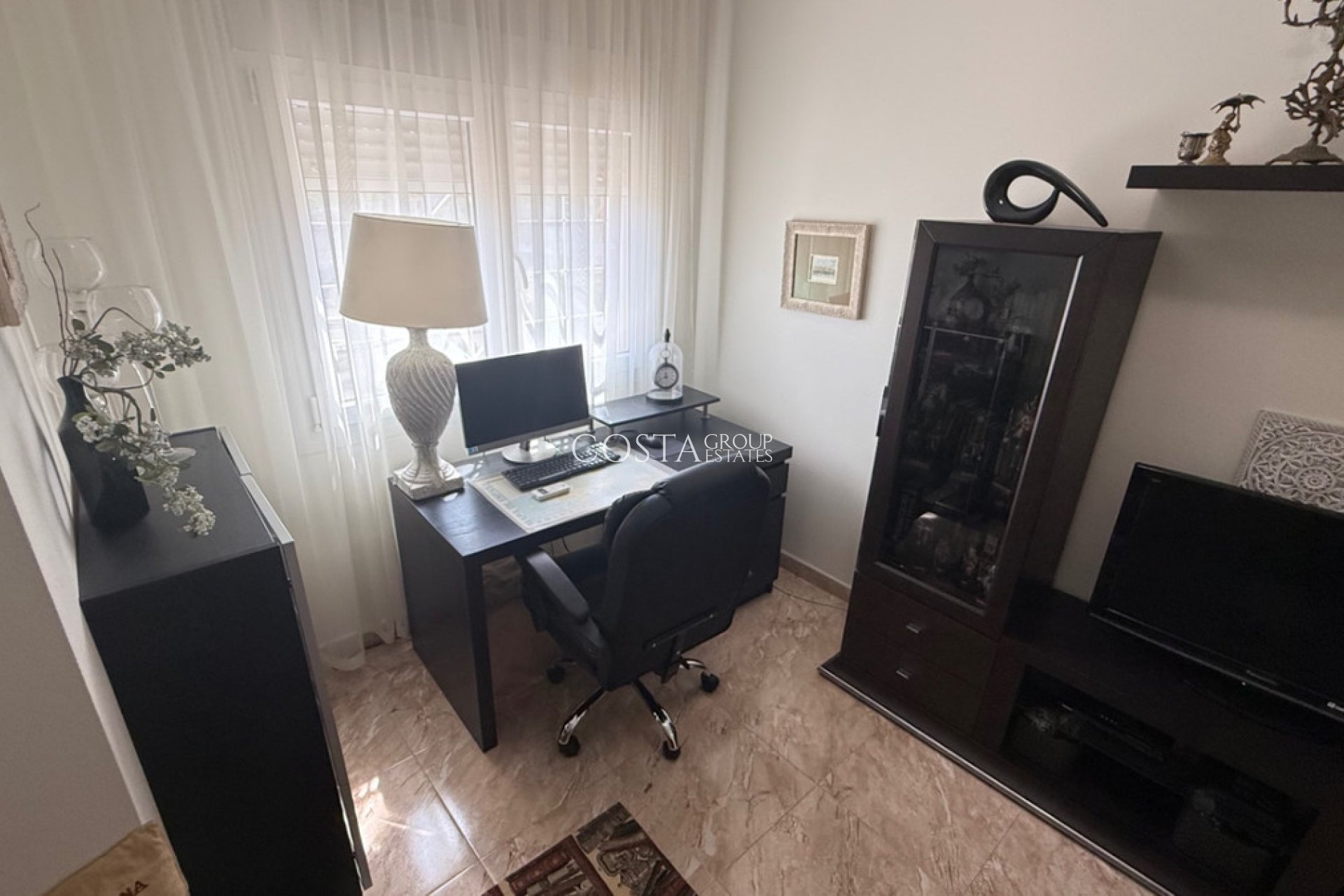 Herverkoop - Villa -
Torrevieja - Torrevieja Centro