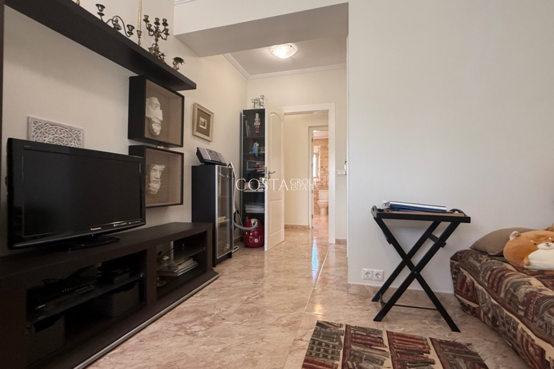 Herverkoop - Villa -
Torrevieja - Torrevieja Centro