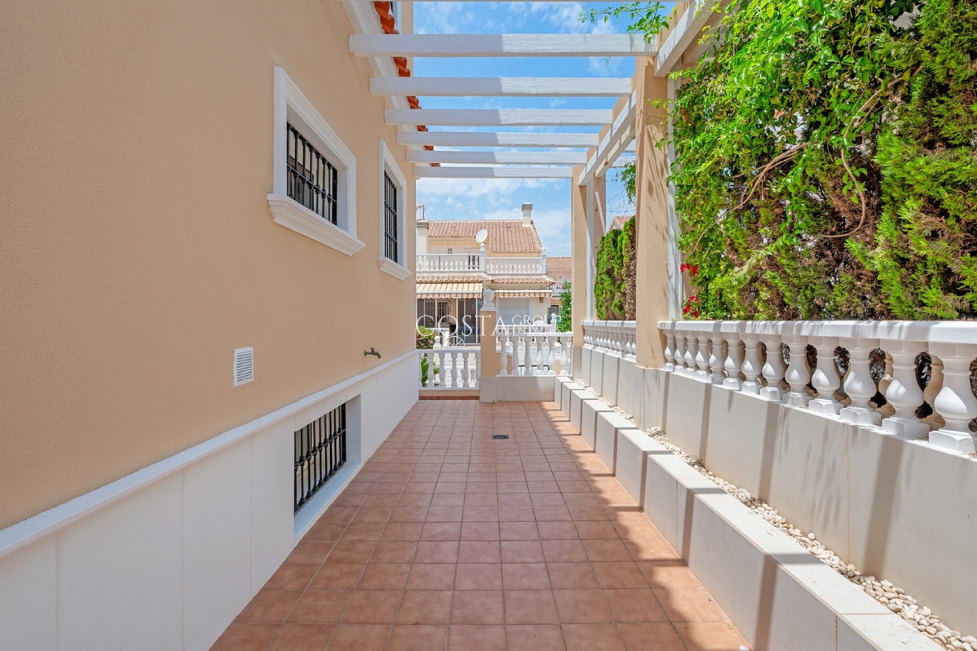 Herverkoop - Villa -
Torrevieja - Torrevieja Centro