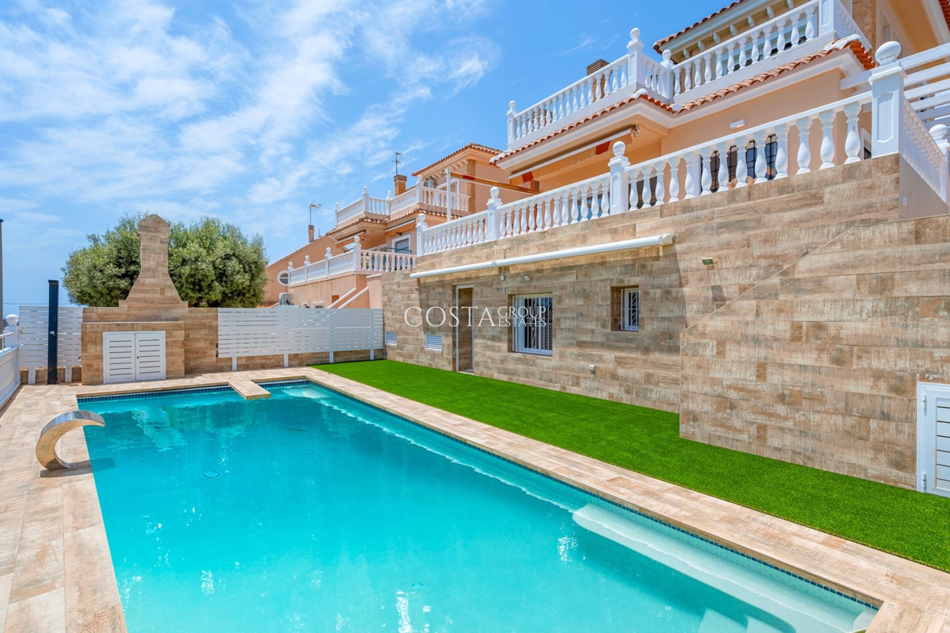 Herverkoop - Villa -
Torrevieja - Torrevieja Centro