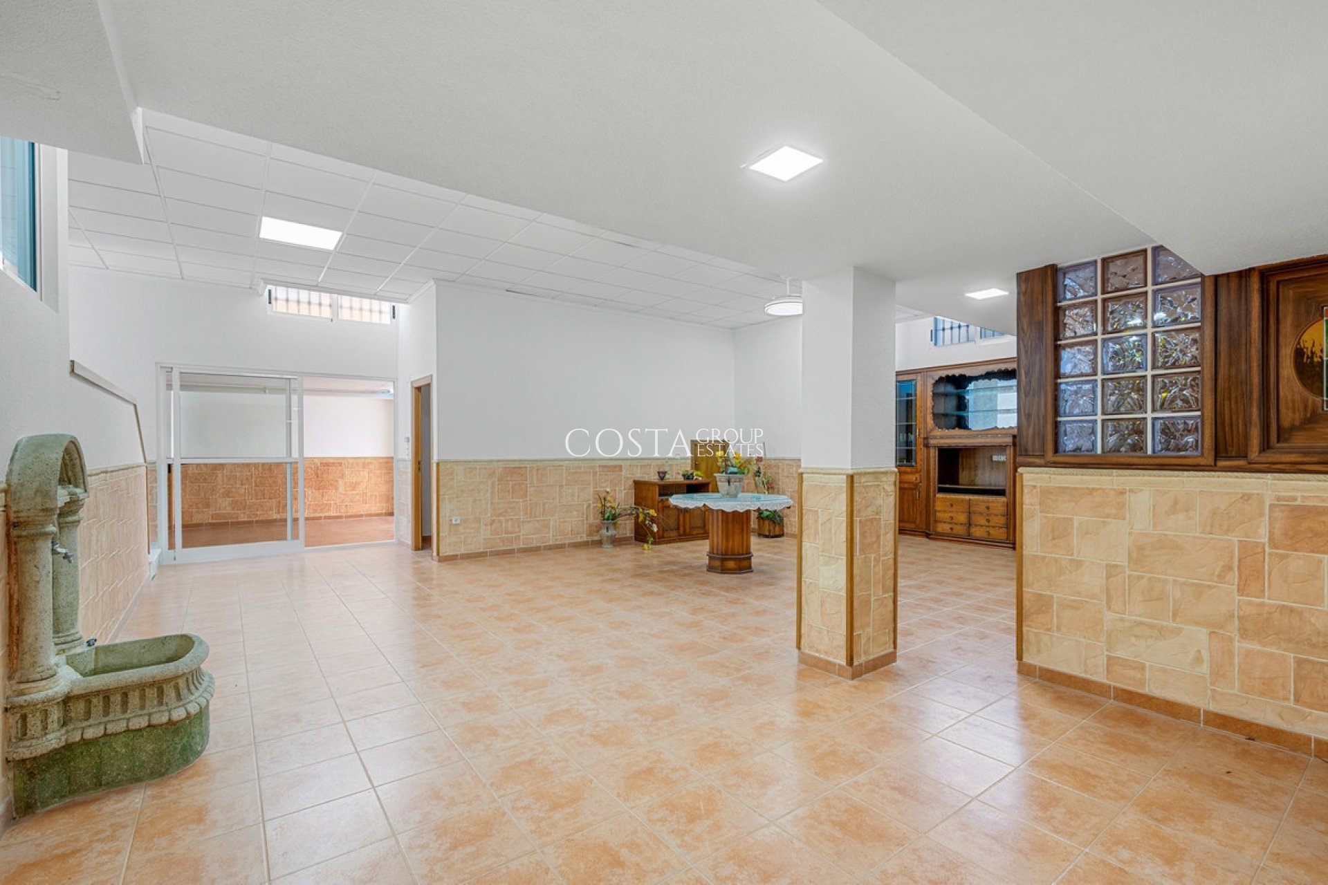 Herverkoop - Villa -
Torrevieja - Torrevieja Centro