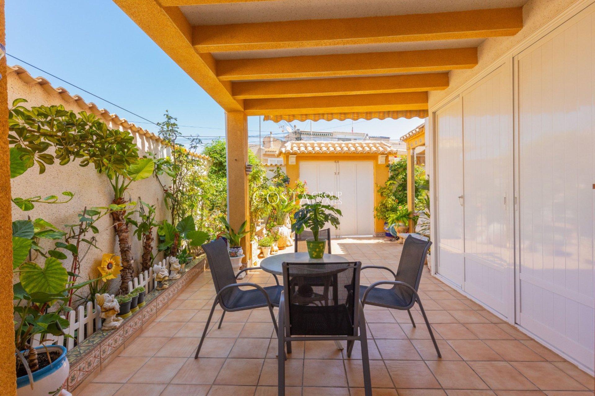 Herverkoop - Villa -
Torrevieja - Torrevieja Centro