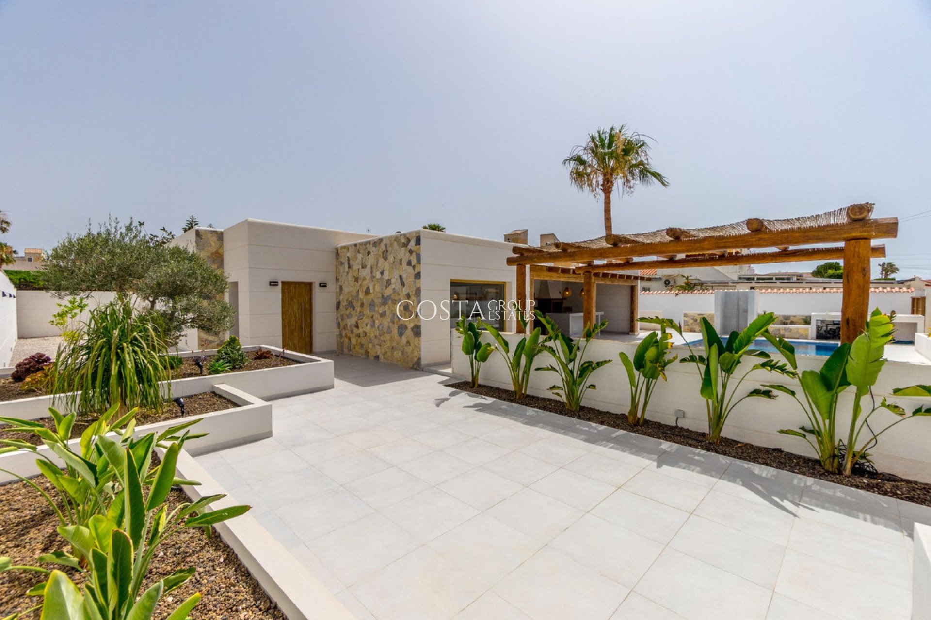 Herverkoop - Villa -
Torrevieja - Torrevieja Centro
