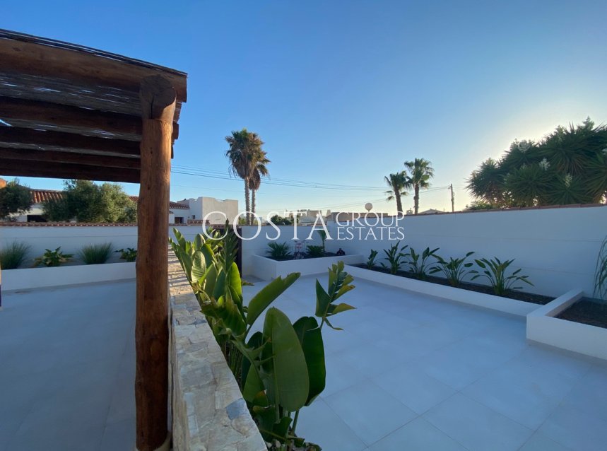 Herverkoop - Villa -
Torrevieja - Torrevieja Centro