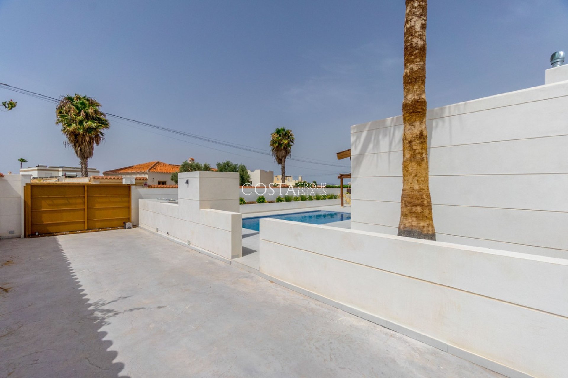 Herverkoop - Villa -
Torrevieja - Torrevieja Centro