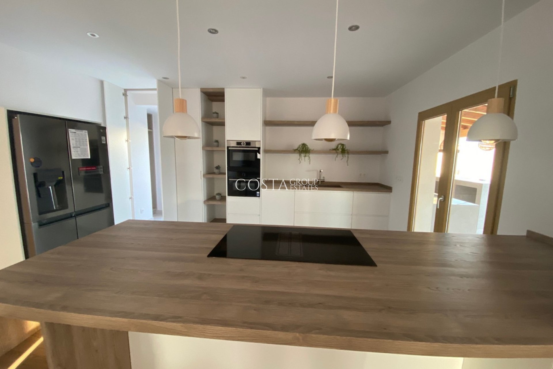 Herverkoop - Villa -
Torrevieja - Torrevieja Centro