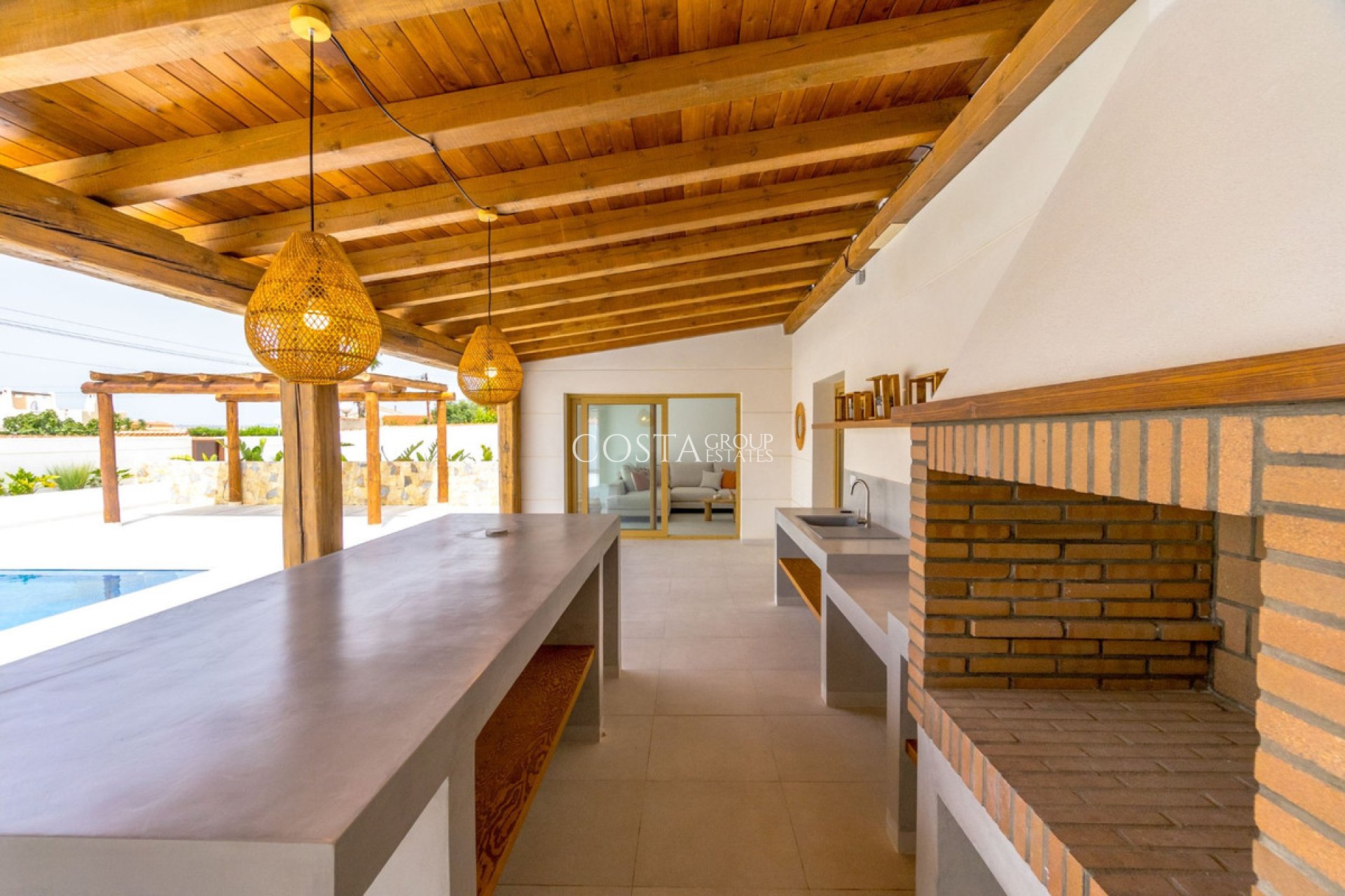 Herverkoop - Villa -
Torrevieja - Torrevieja Centro