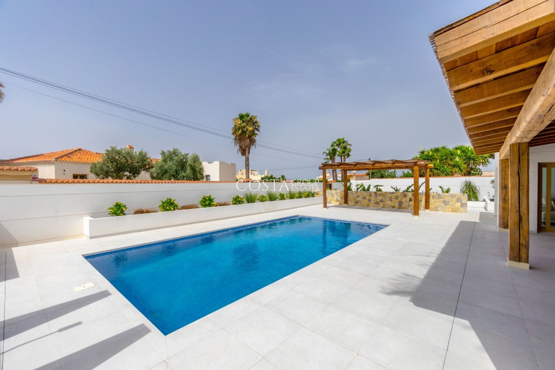 Herverkoop - Villa -
Torrevieja - Torrevieja Centro
