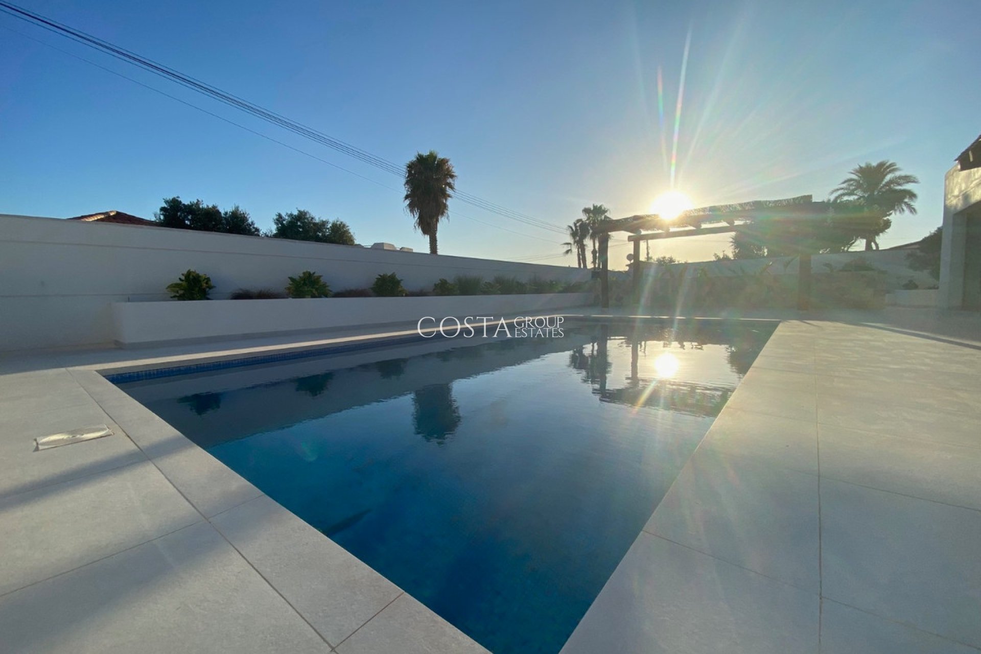 Herverkoop - Villa -
Torrevieja - Torrevieja Centro
