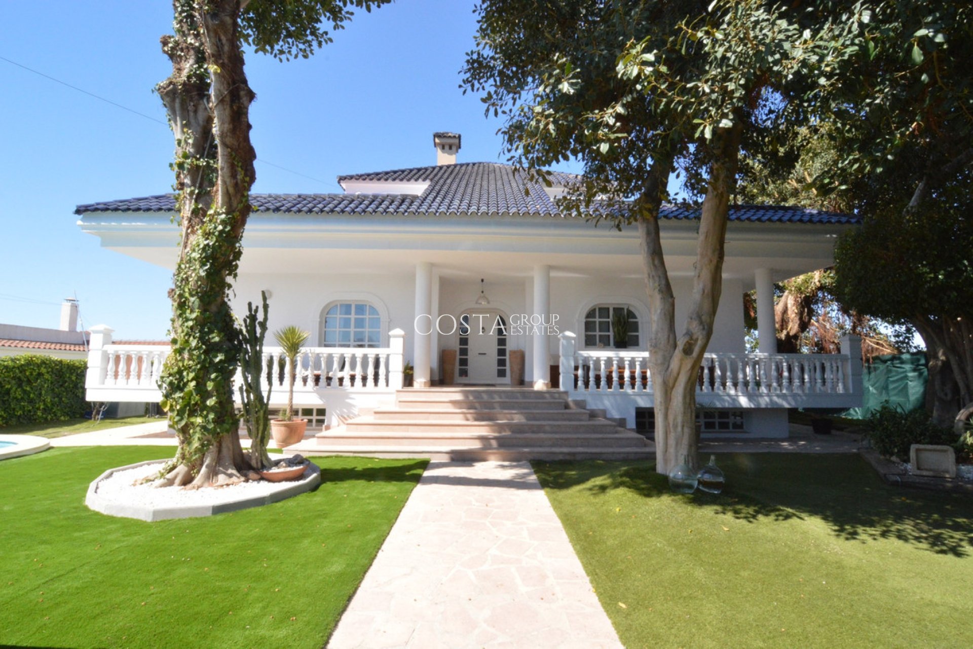 Herverkoop - Villa -
Torrevieja - Torrevieja Centro