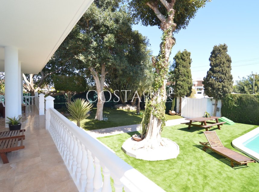 Herverkoop - Villa -
Torrevieja - Torrevieja Centro