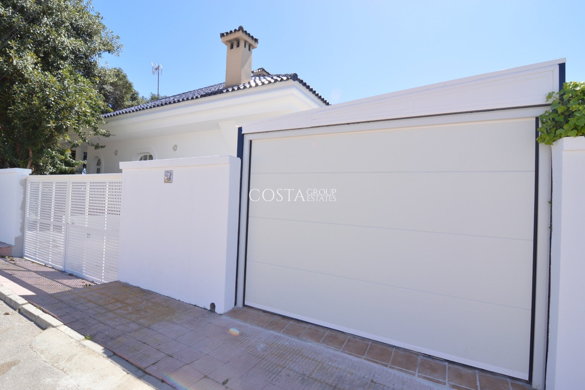Herverkoop - Villa -
Torrevieja - Torrevieja Centro