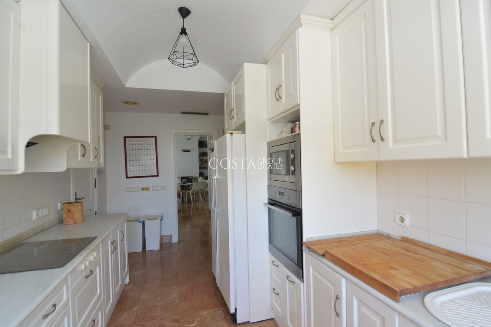 Herverkoop - Villa -
Torrevieja - Torrevieja Centro