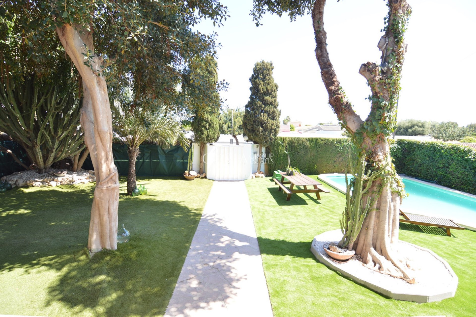 Herverkoop - Villa -
Torrevieja - Torrevieja Centro