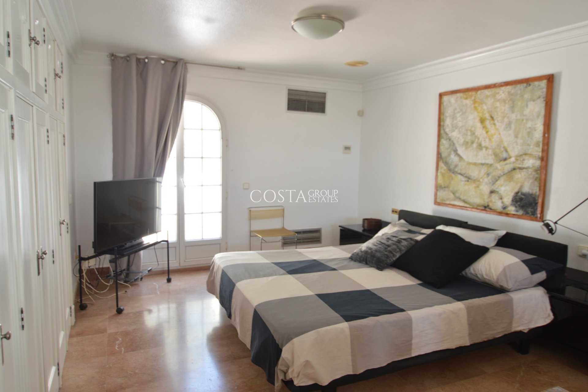 Herverkoop - Villa -
Torrevieja - Torrevieja Centro
