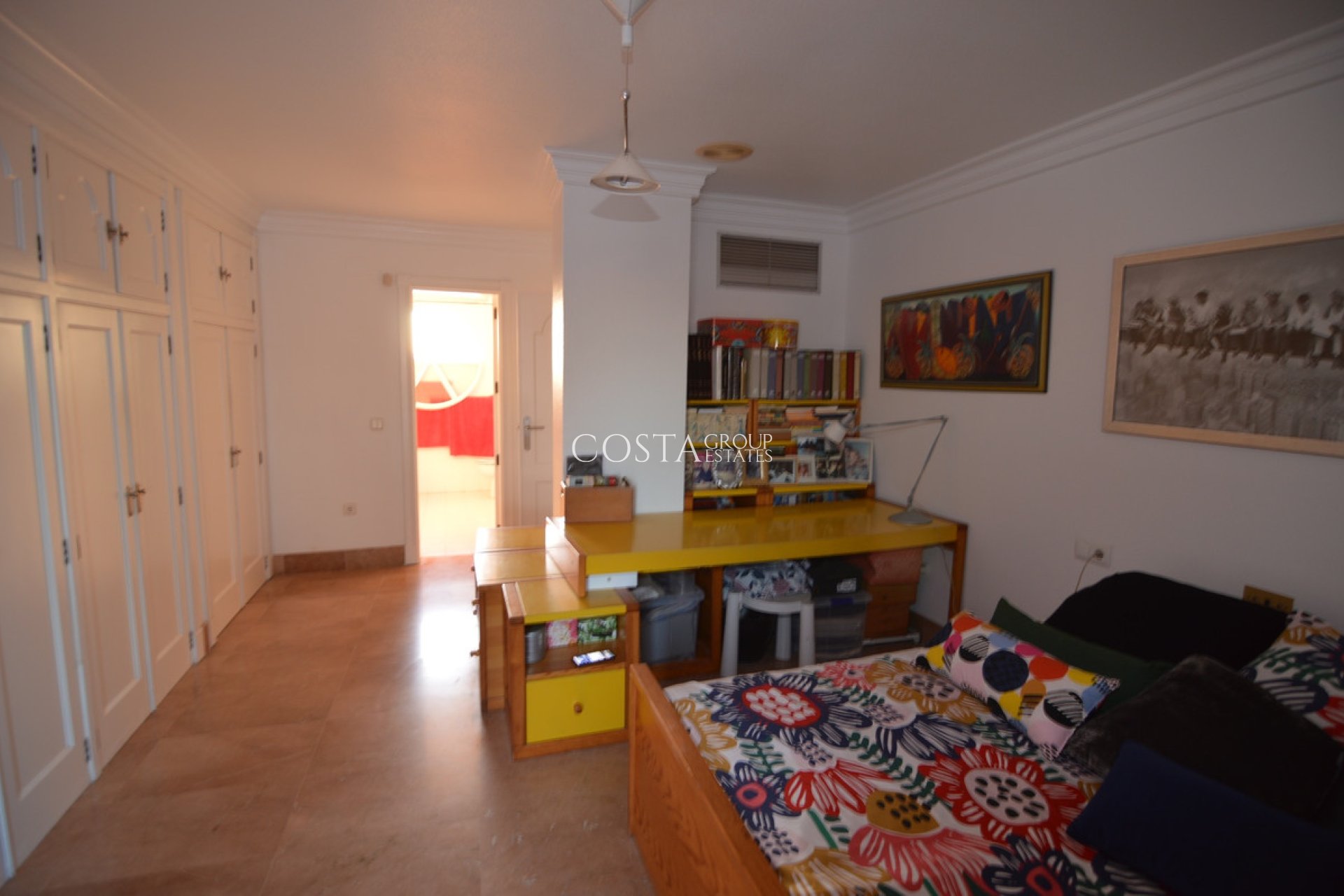 Herverkoop - Villa -
Torrevieja - Torrevieja Centro