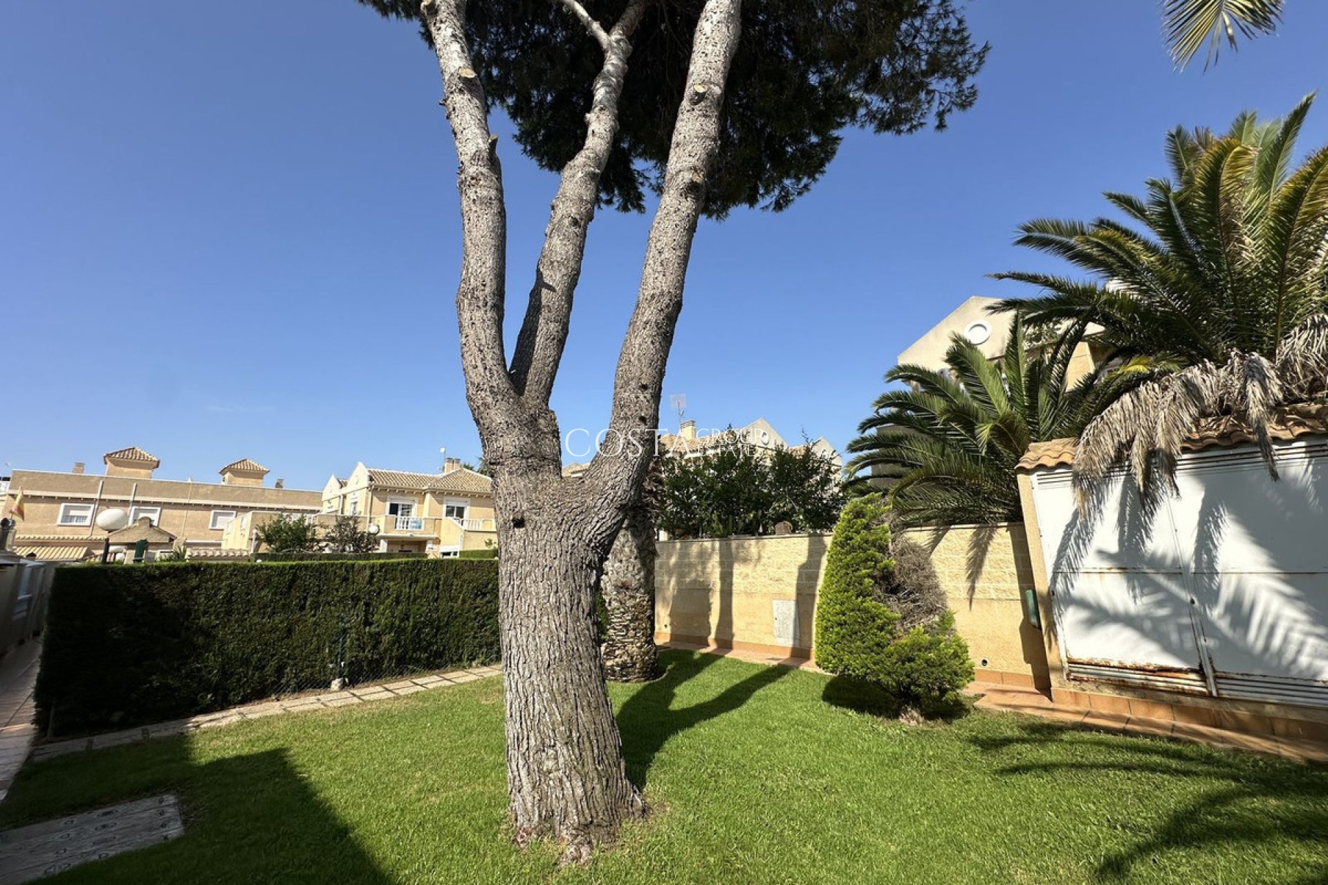 Herverkoop - Villa -
Torrevieja - Torrevieja Centro