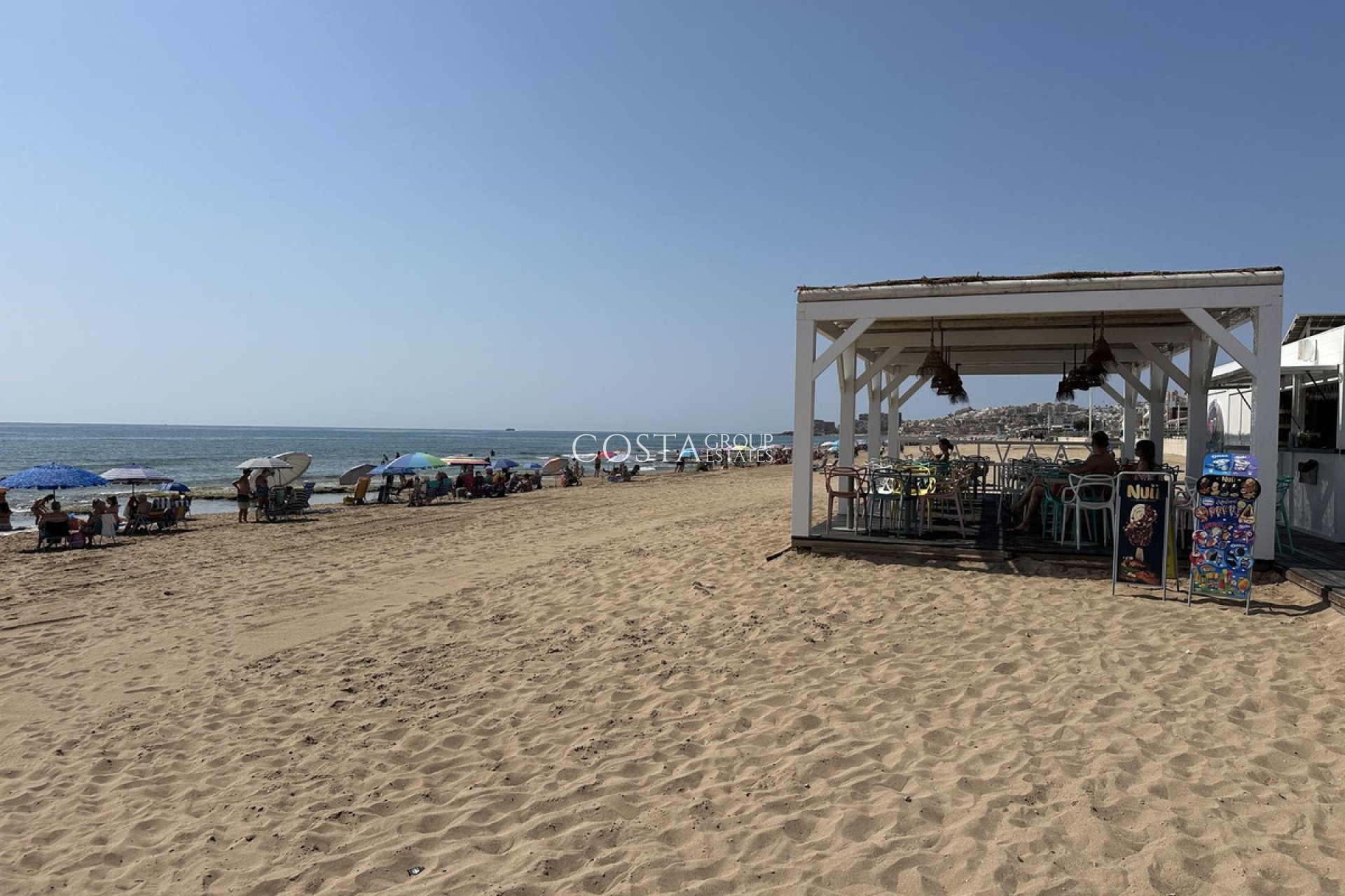 Herverkoop - Villa -
Torrevieja - Torrevieja Centro