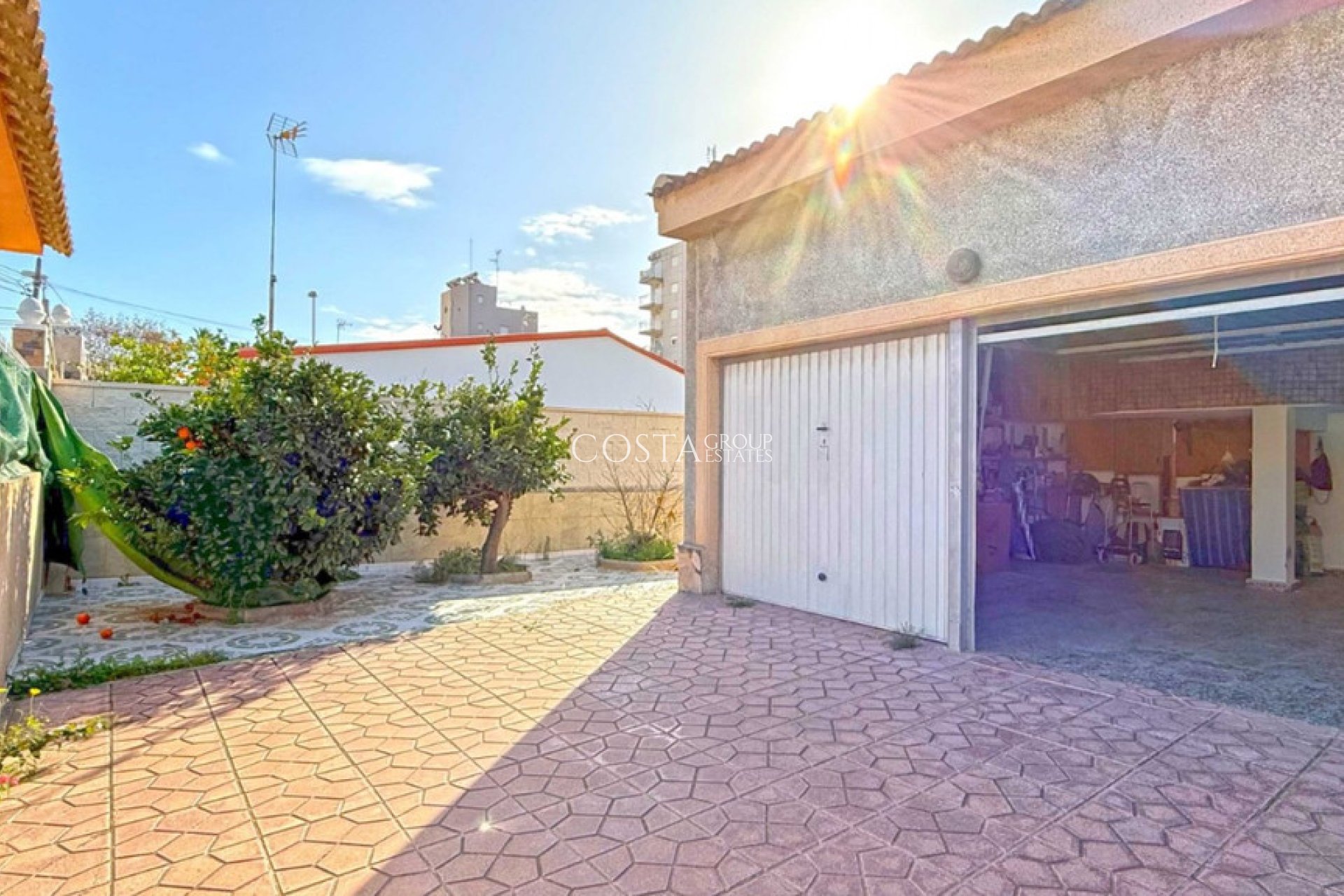 Herverkoop - Villa -
Torrevieja - Torrevieja Centro
