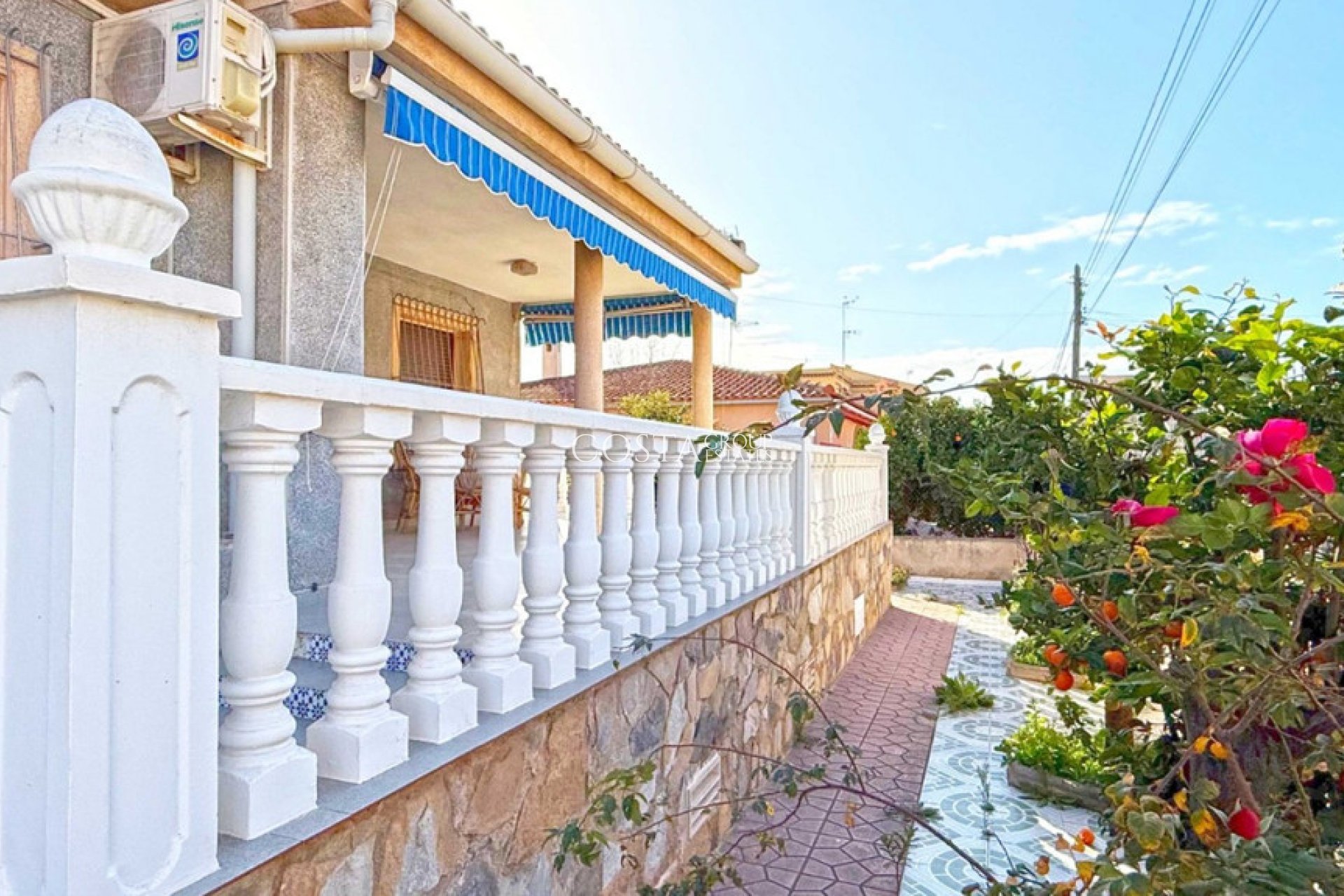 Herverkoop - Villa -
Torrevieja - Torrevieja Centro