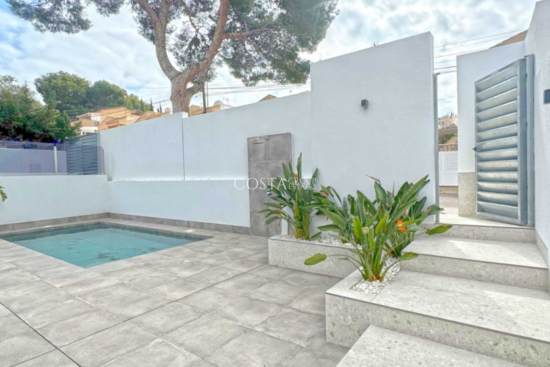 Herverkoop - Villa -
Torrevieja - Torrevieja Centro