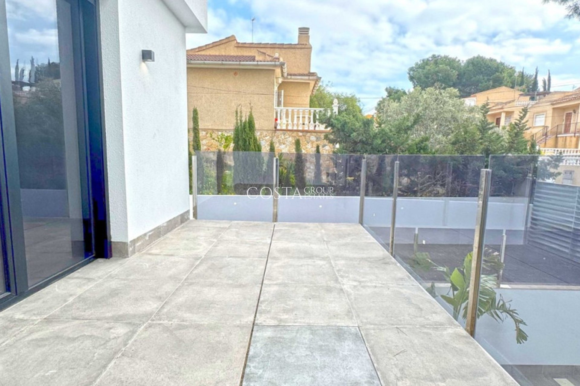Herverkoop - Villa -
Torrevieja - Torrevieja Centro