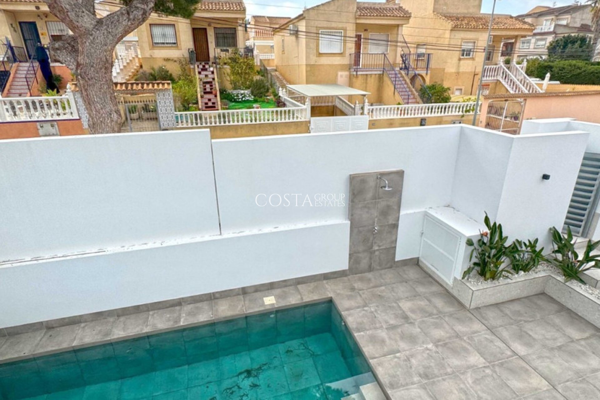Herverkoop - Villa -
Torrevieja - Torrevieja Centro
