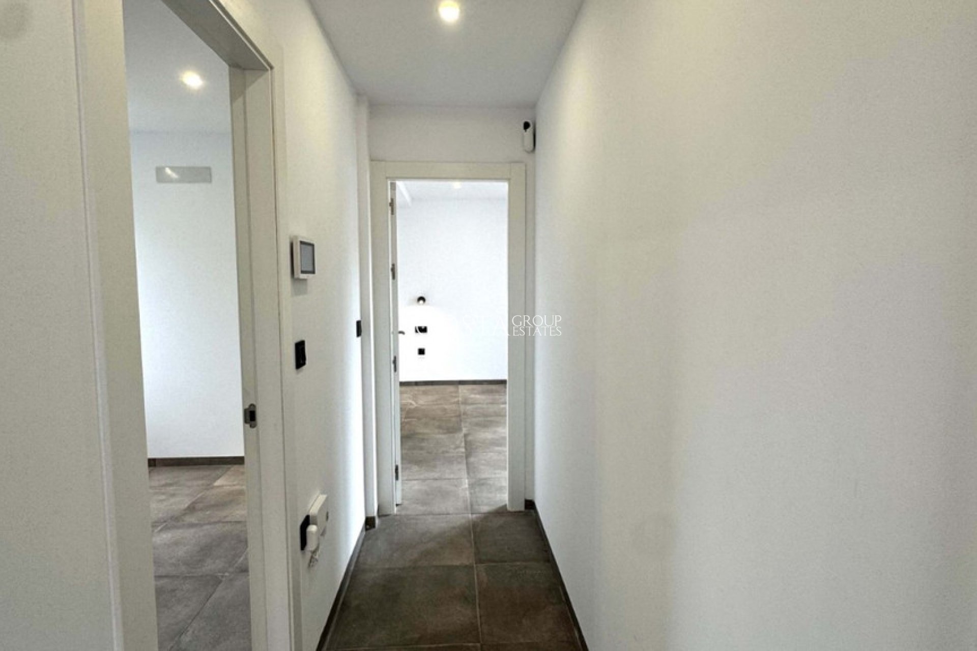 Herverkoop - Villa -
Torrevieja - Torrevieja Centro