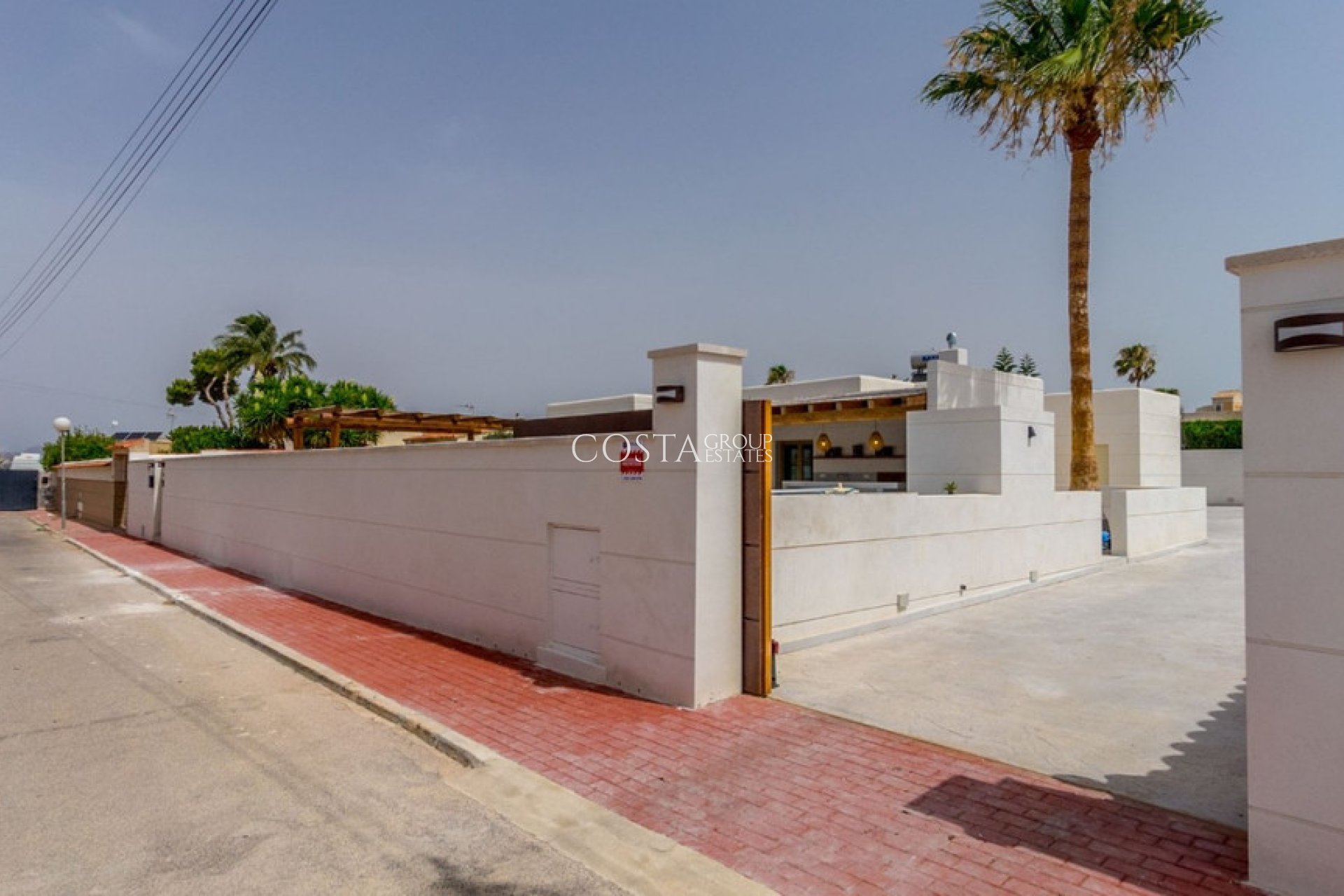 Herverkoop - Villa -
Torrevieja - Torrevieja Centro