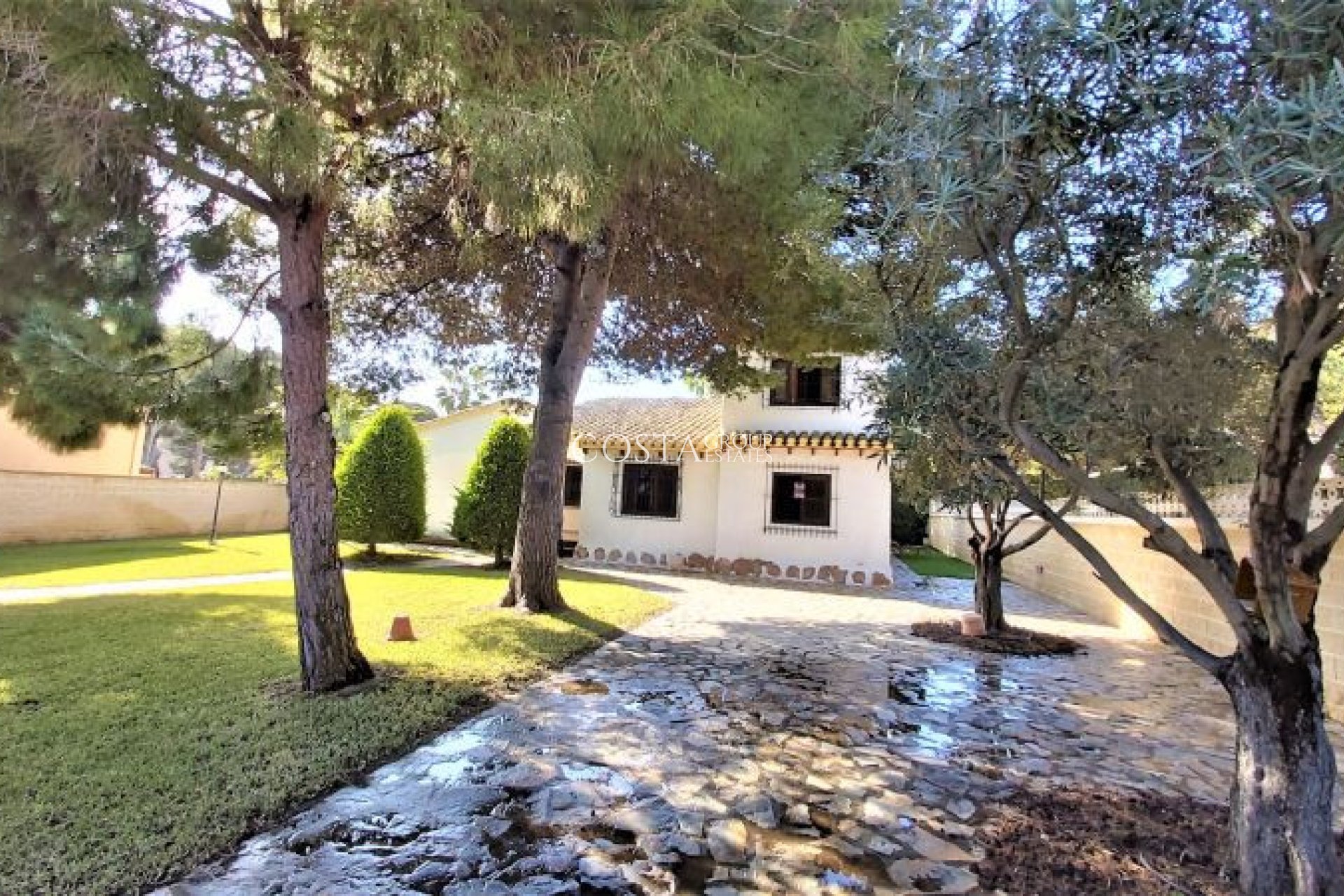 Herverkoop - Villa -
Torrevieja - Torrevieja Centro
