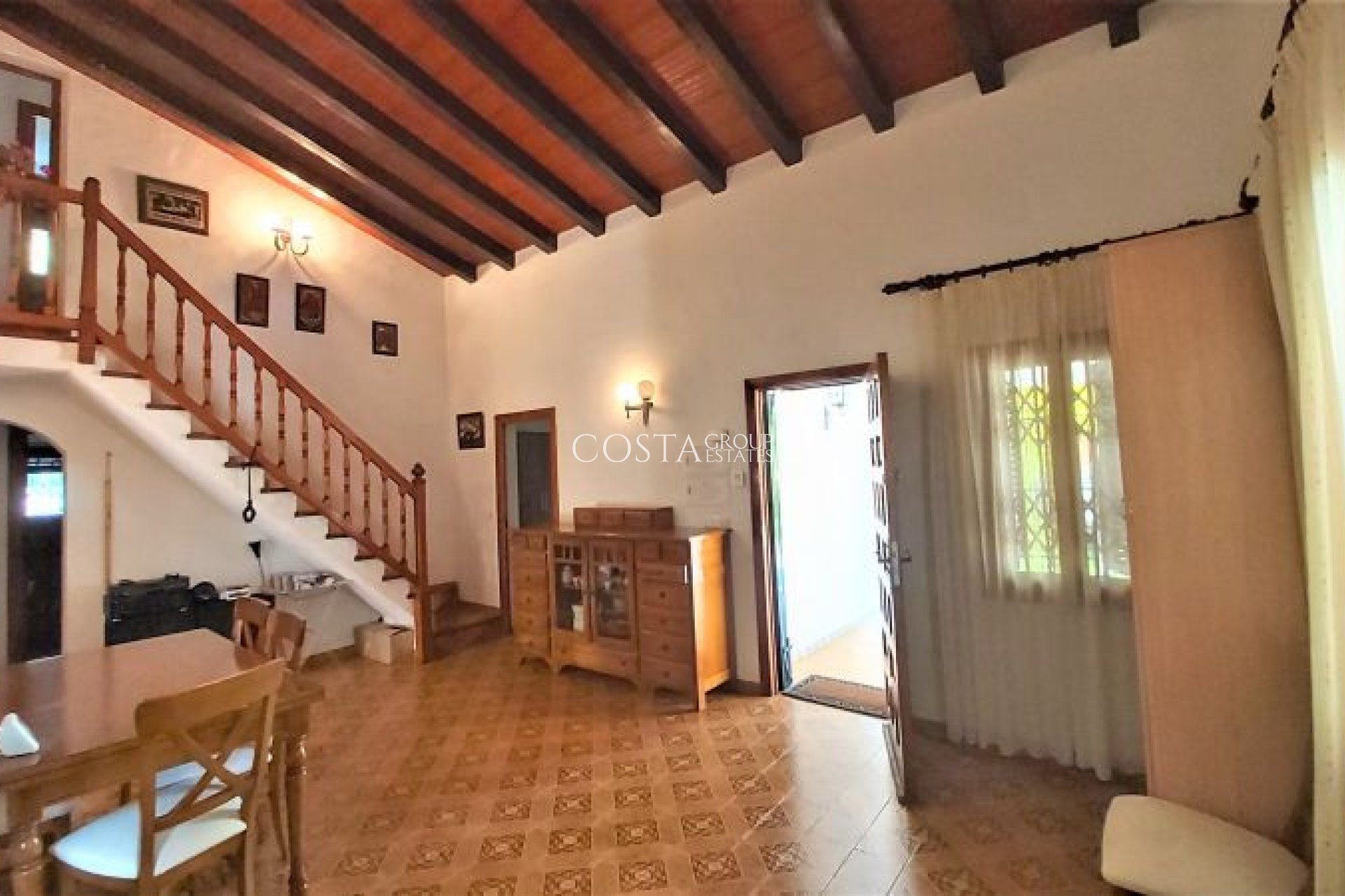 Herverkoop - Villa -
Torrevieja - Torrevieja Centro