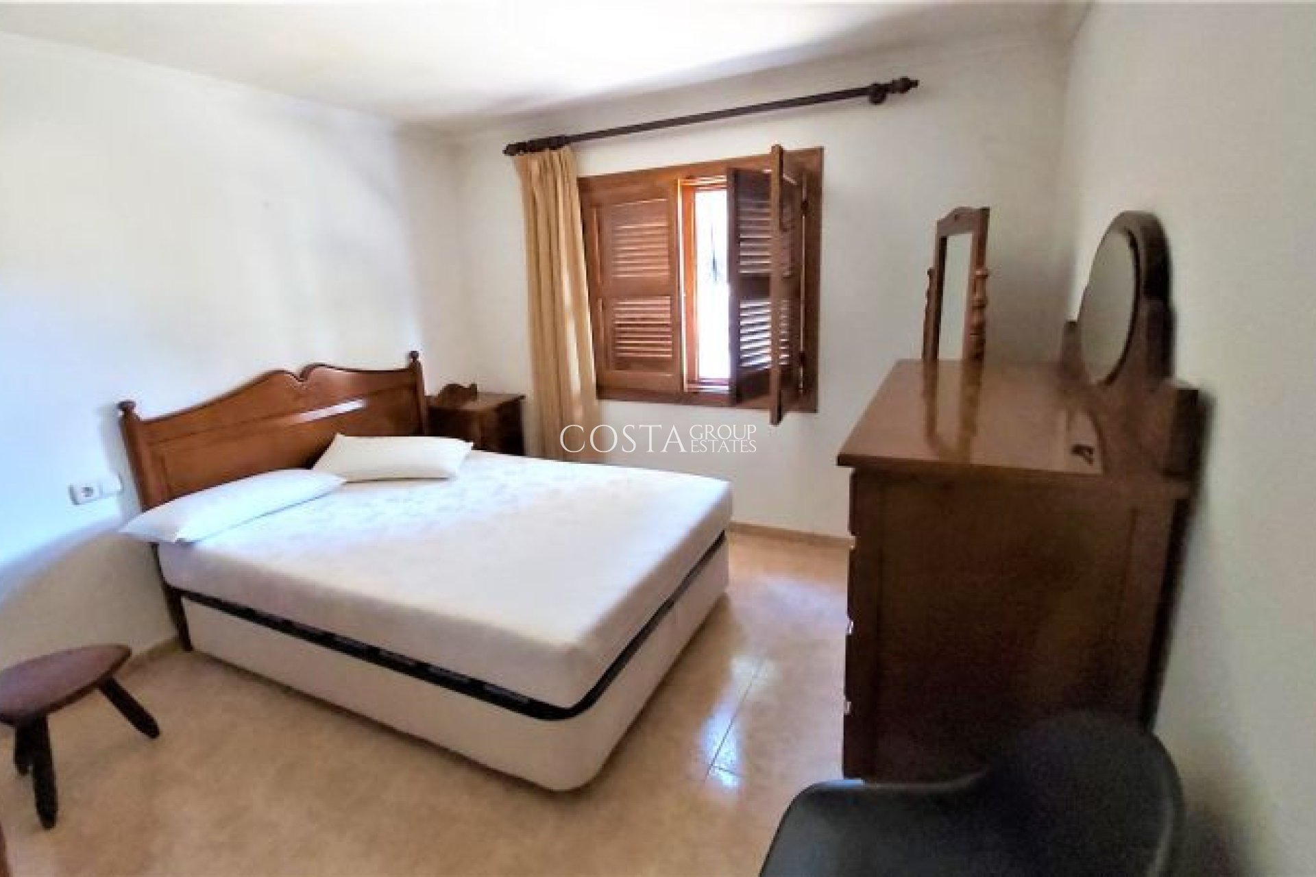Herverkoop - Villa -
Torrevieja - Torrevieja Centro