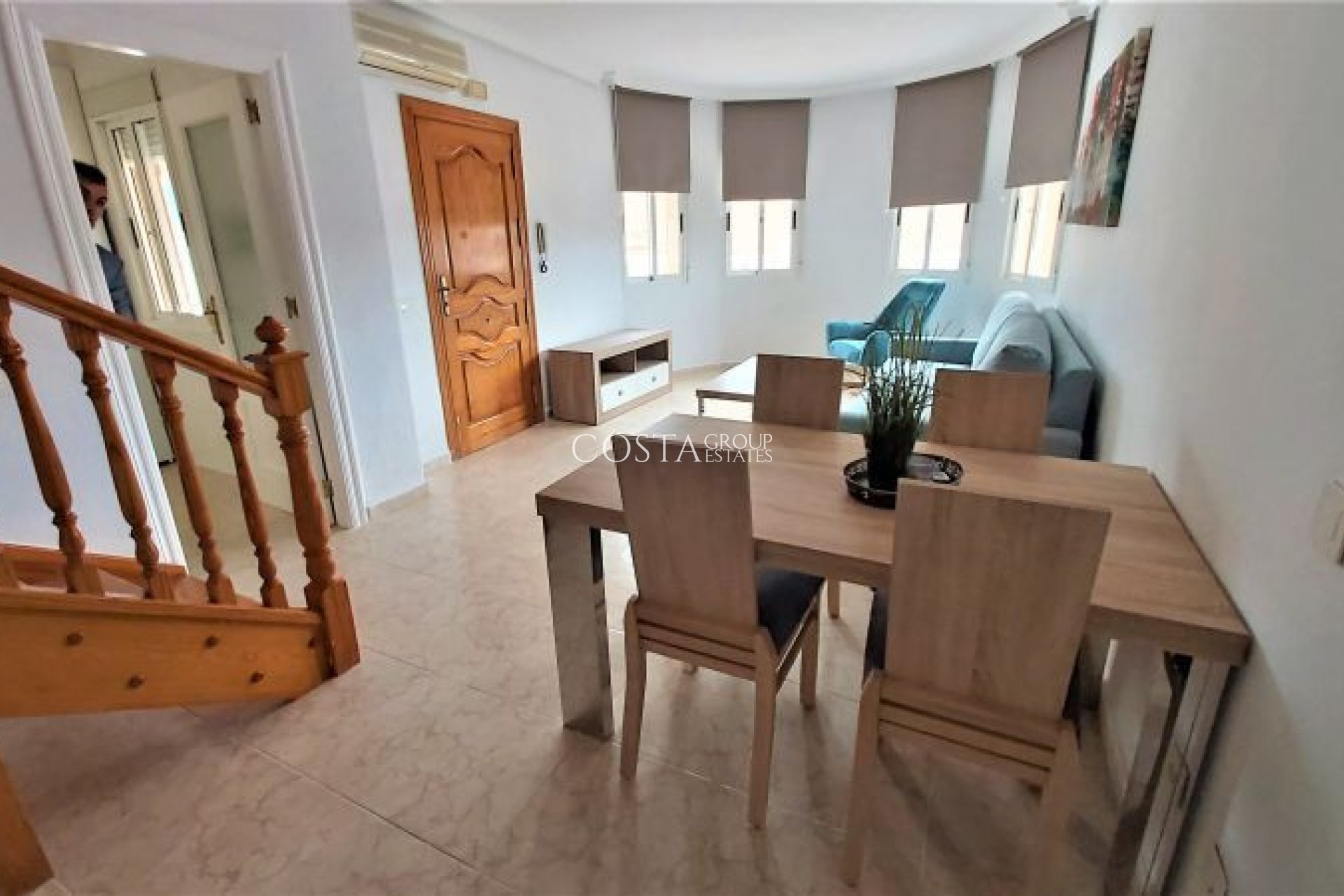 Herverkoop - Villa -
Torrevieja - Torrevieja Centro