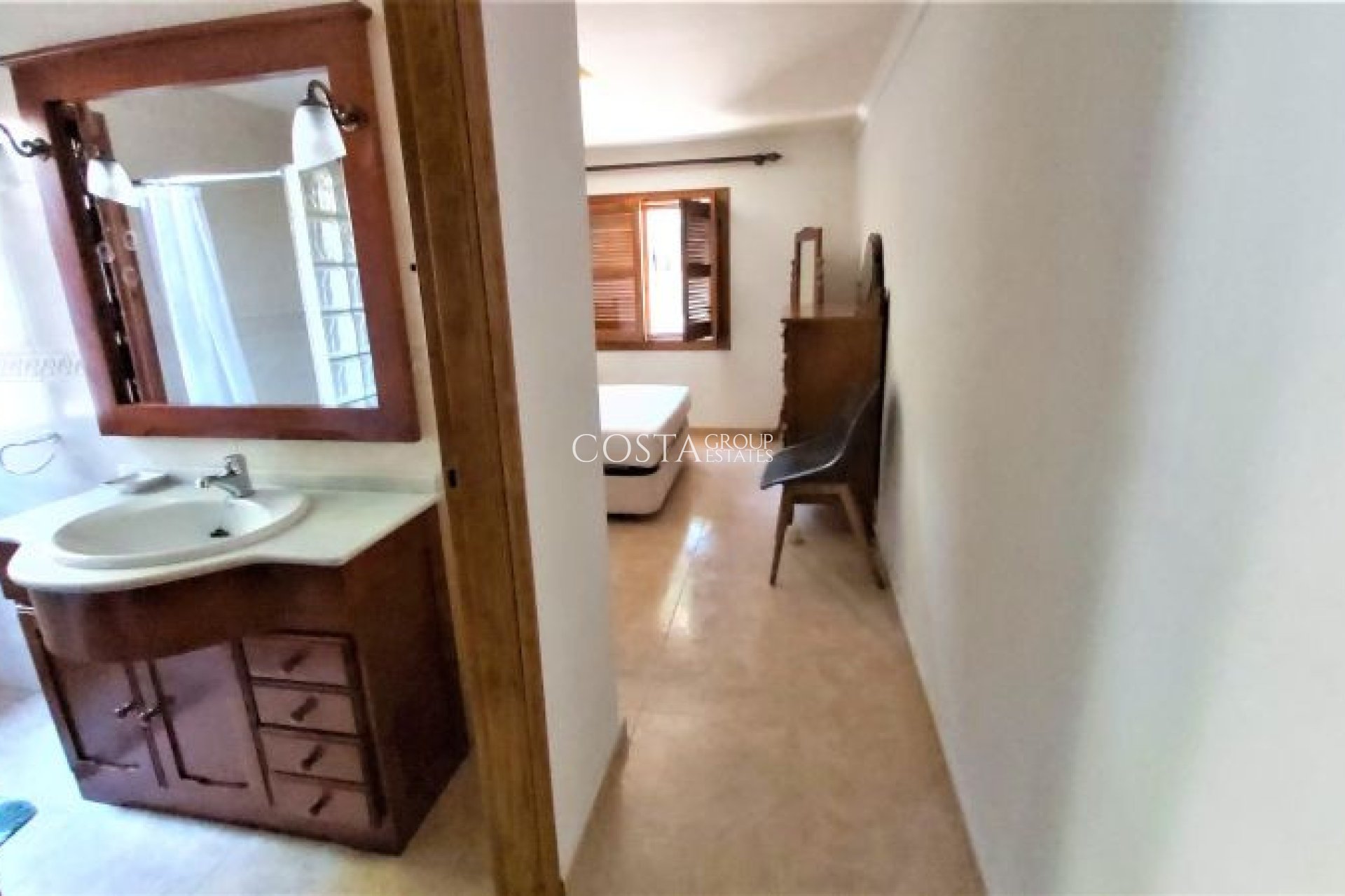 Herverkoop - Villa -
Torrevieja - Torrevieja Centro