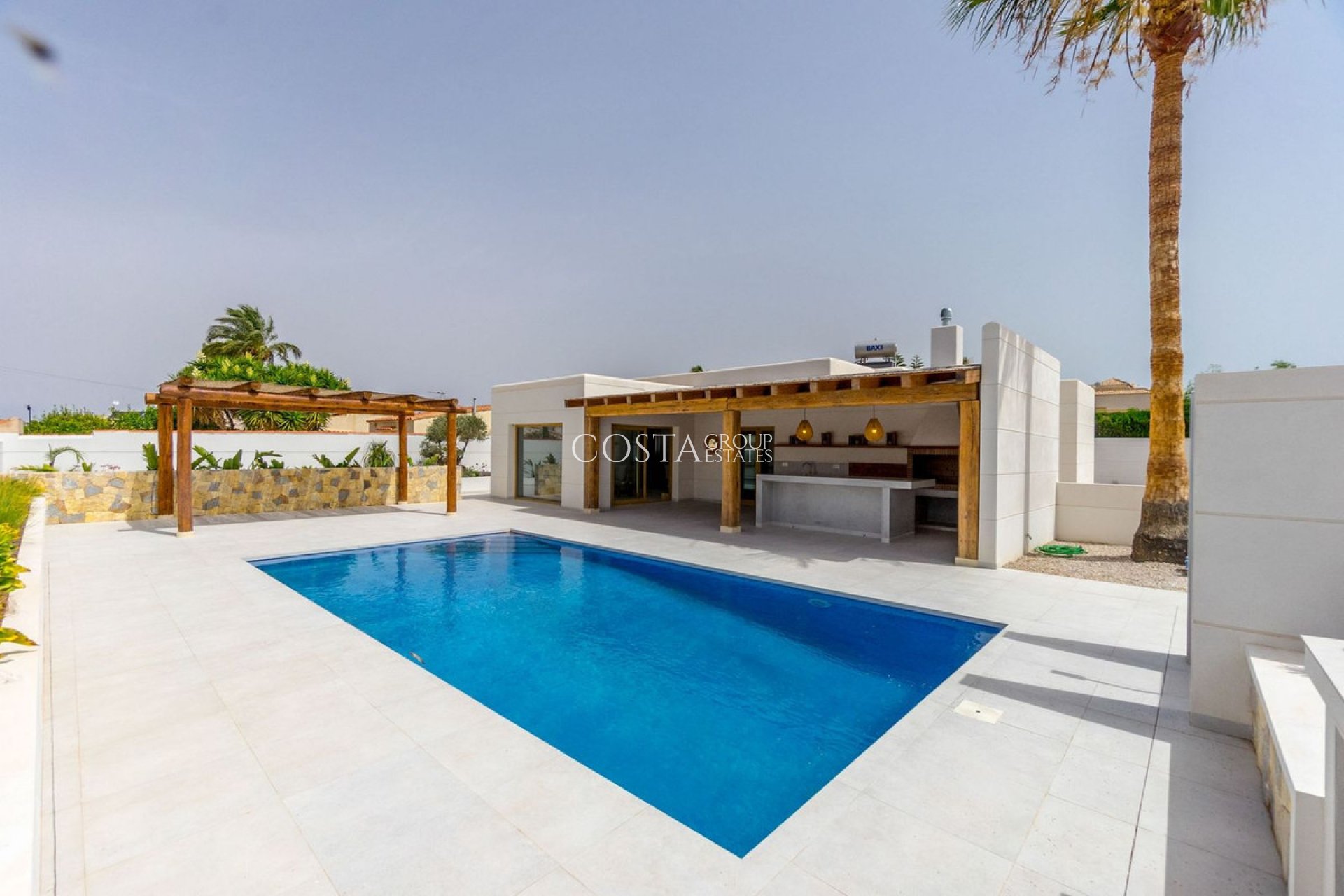 Herverkoop - Villa -
Torrevieja - Torrevieja Centro
