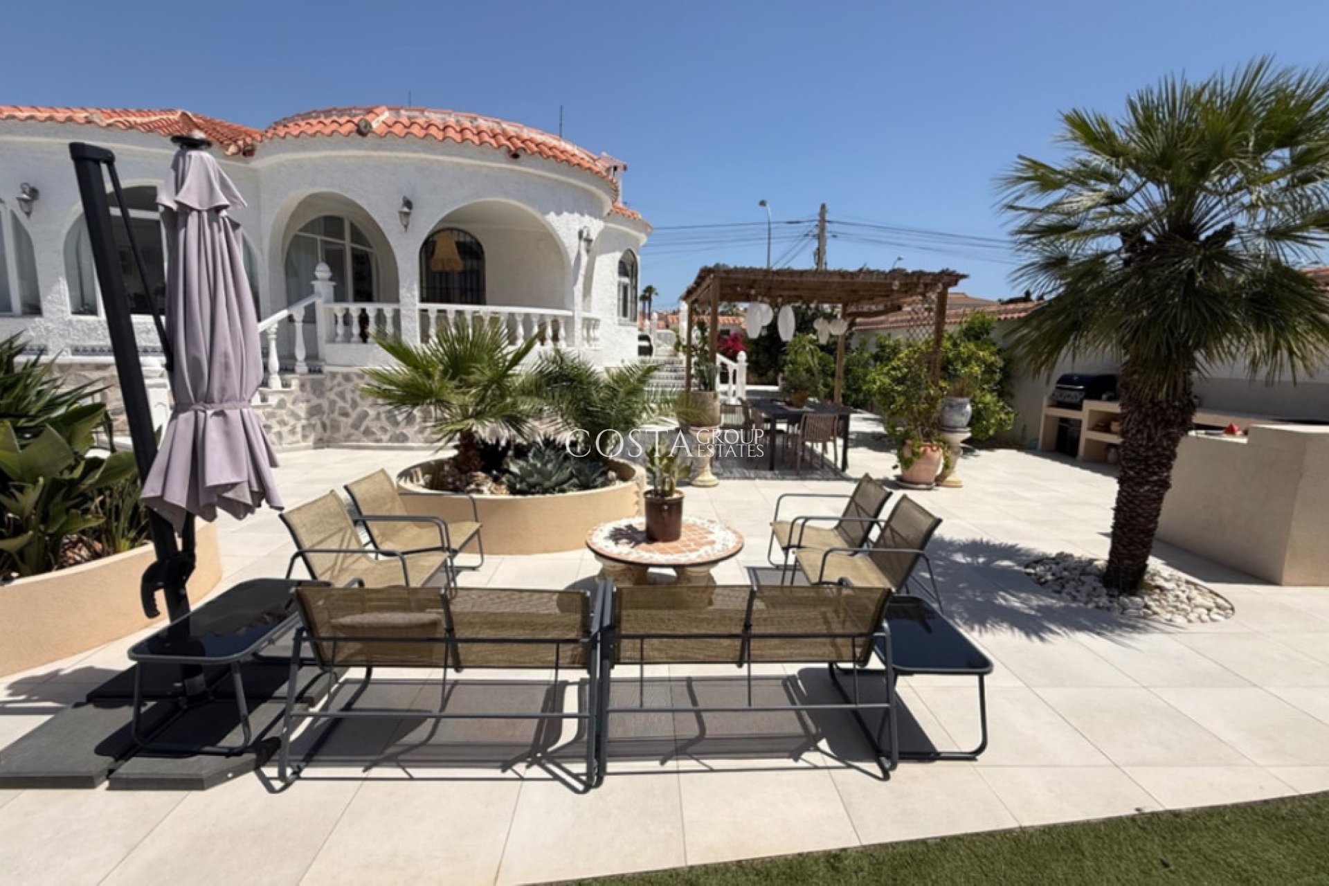 Herverkoop - Villa -
Torrevieja - Torrevieja Centro
