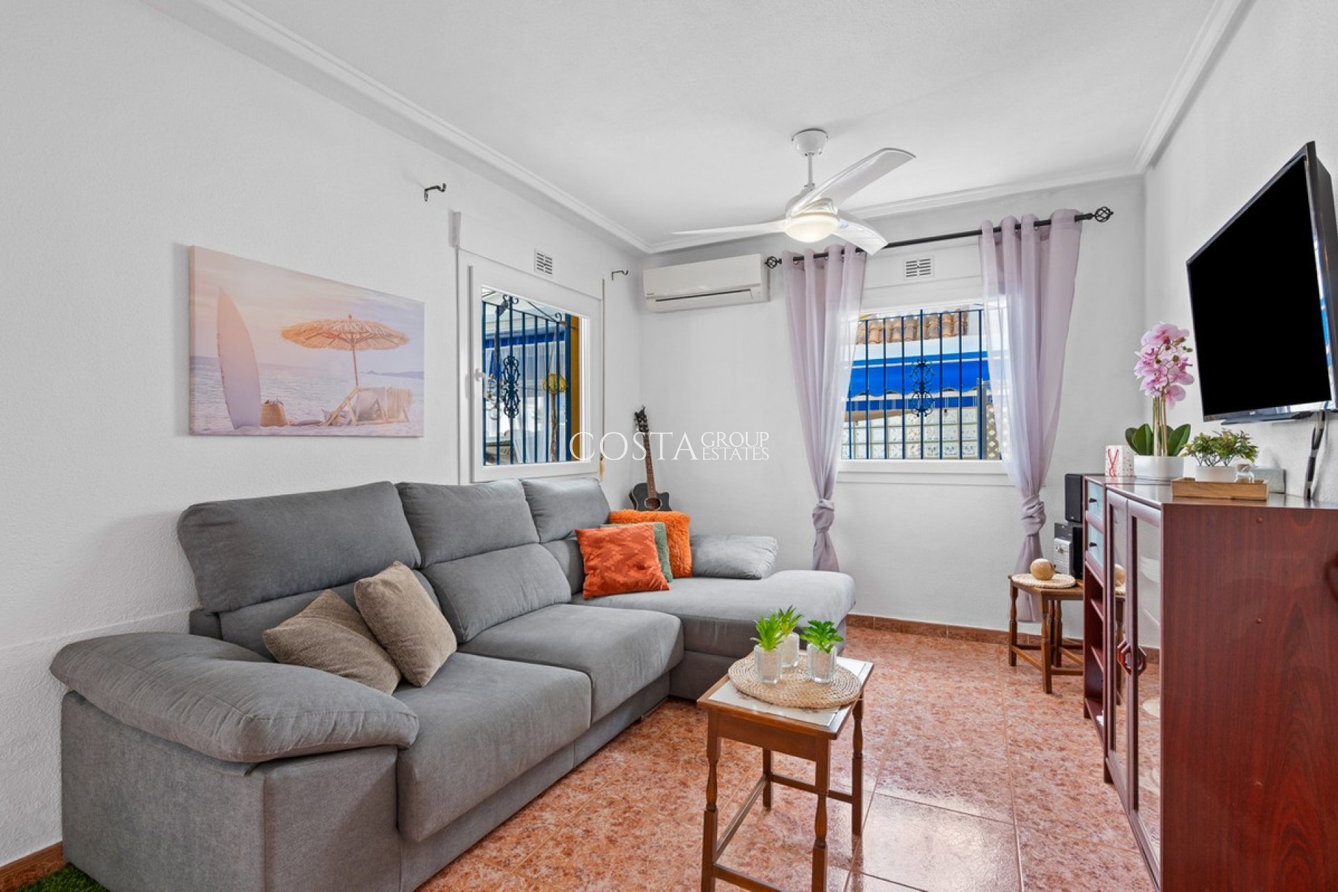 Herverkoop - Villa -
Torrevieja - Torrevieja Centro