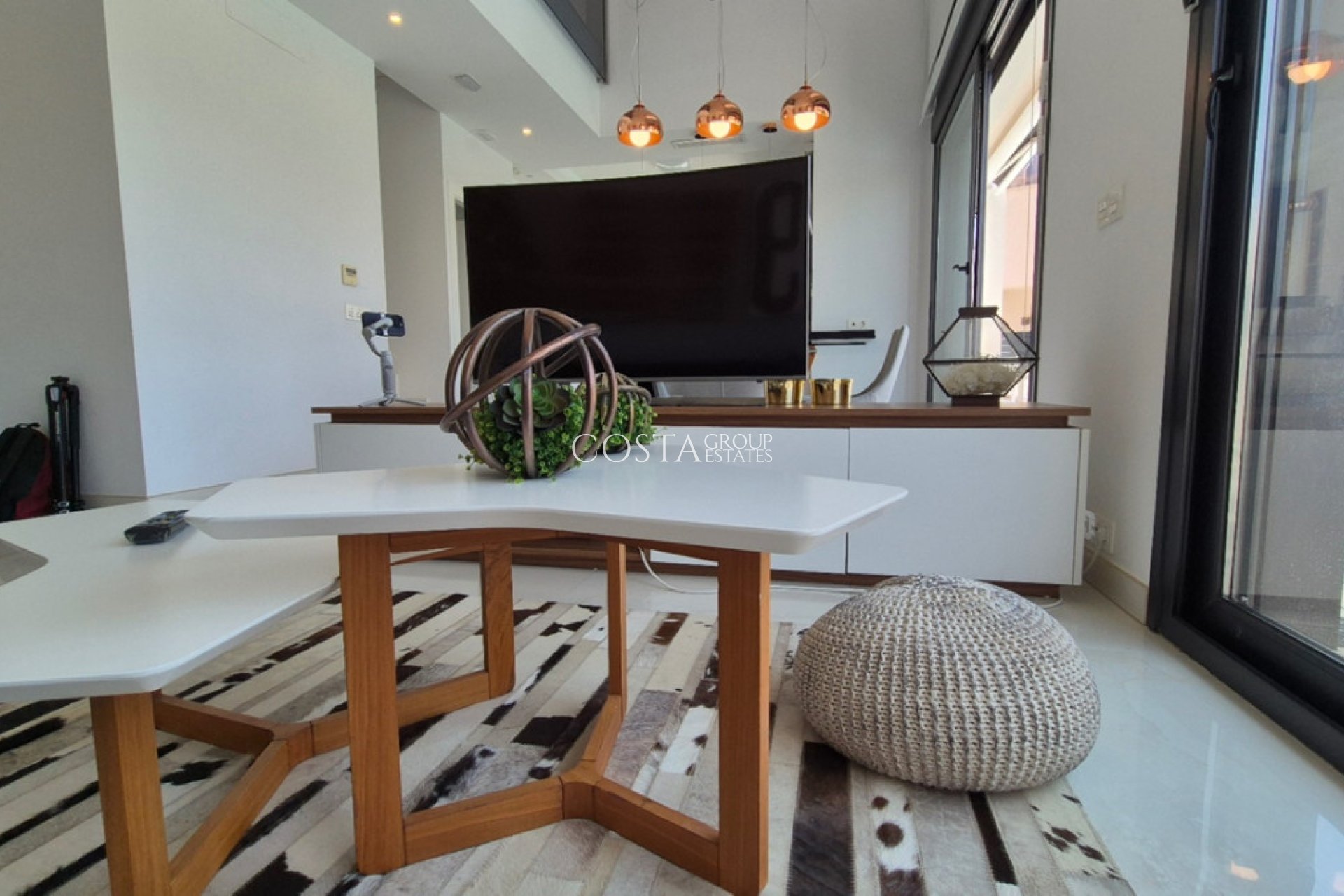 Herverkoop - Villa -
Torrevieja - Torrevieja Centro