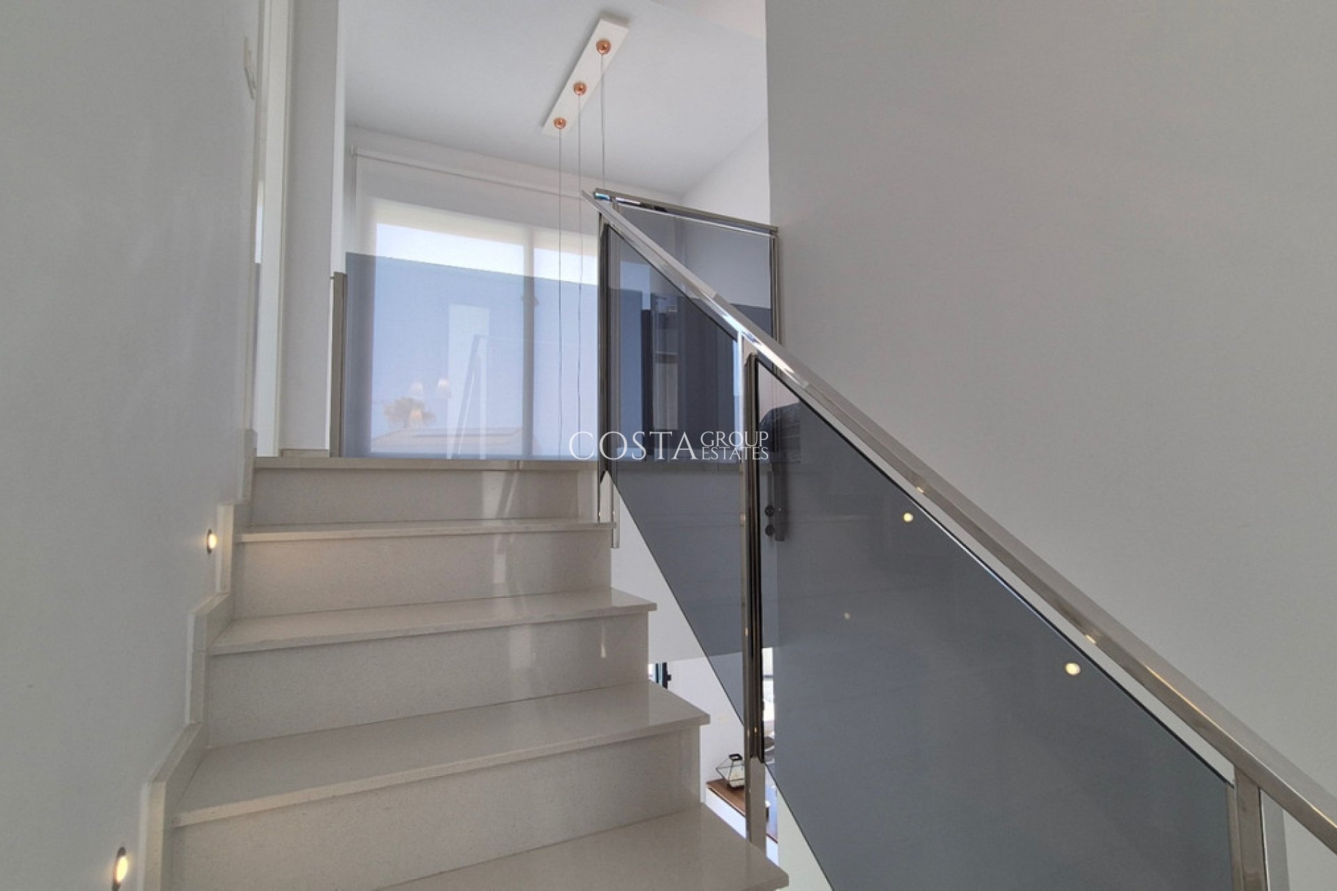 Herverkoop - Villa -
Torrevieja - Torrevieja Centro