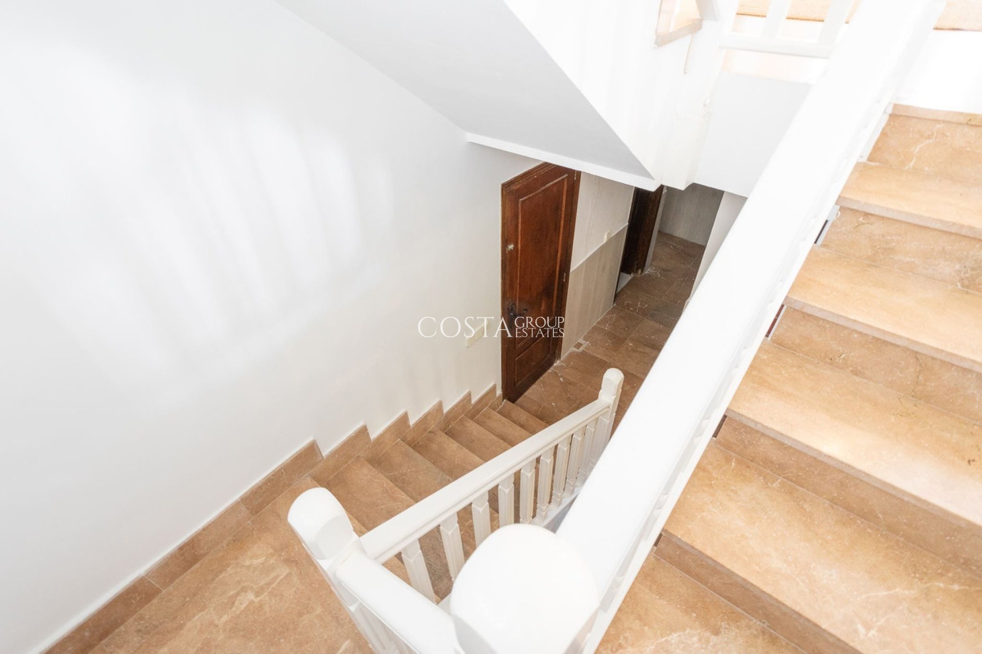 Herverkoop - Villa -
Torrevieja - Torrevieja Centro