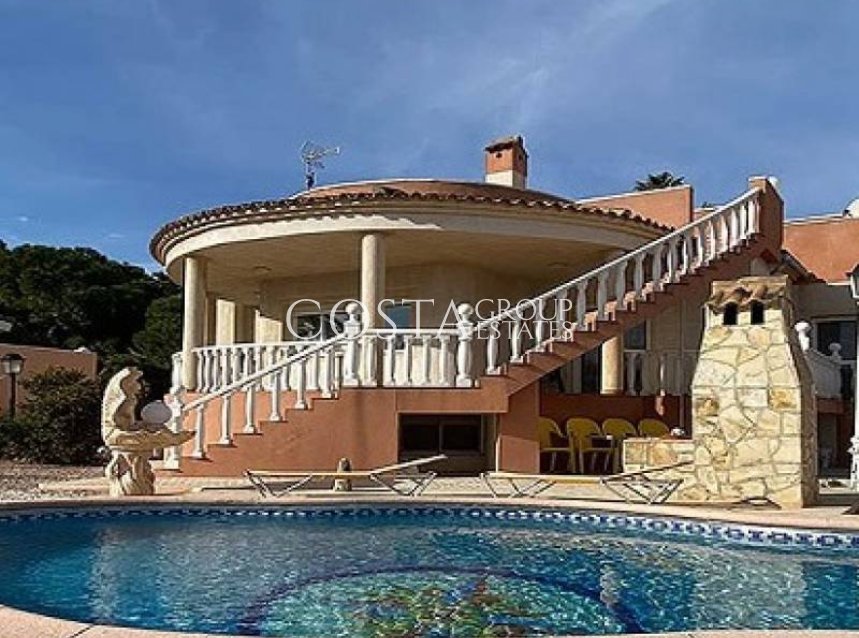 Herverkoop - Villa -
Torrevieja