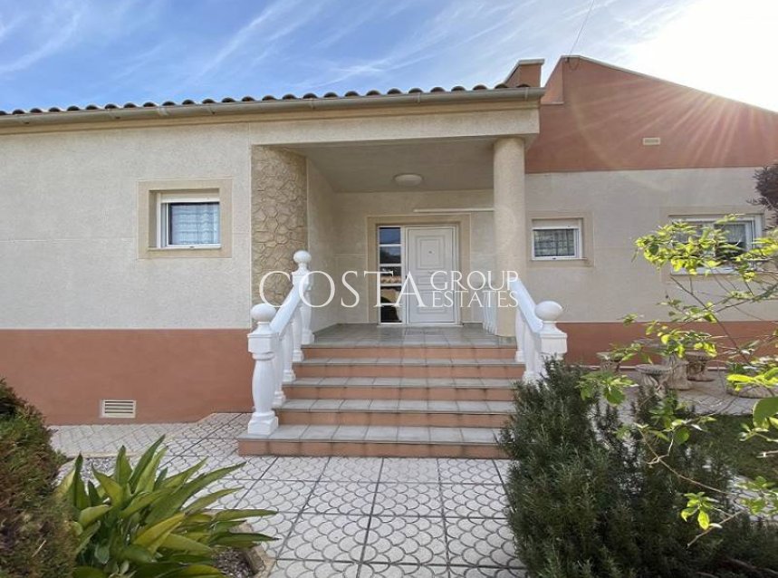 Herverkoop - Villa -
Torrevieja