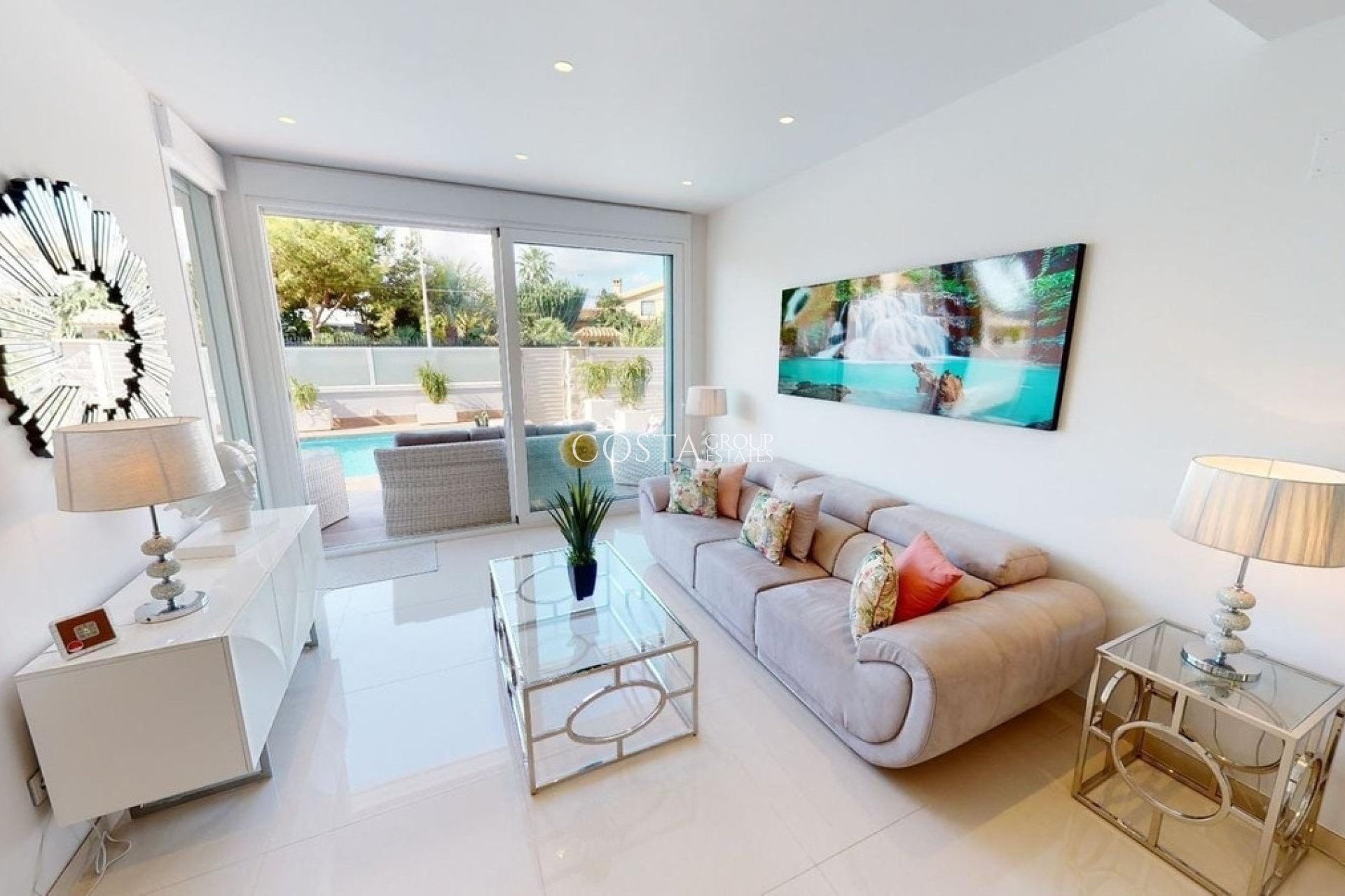 Herverkoop - Villa -
Torrevieja