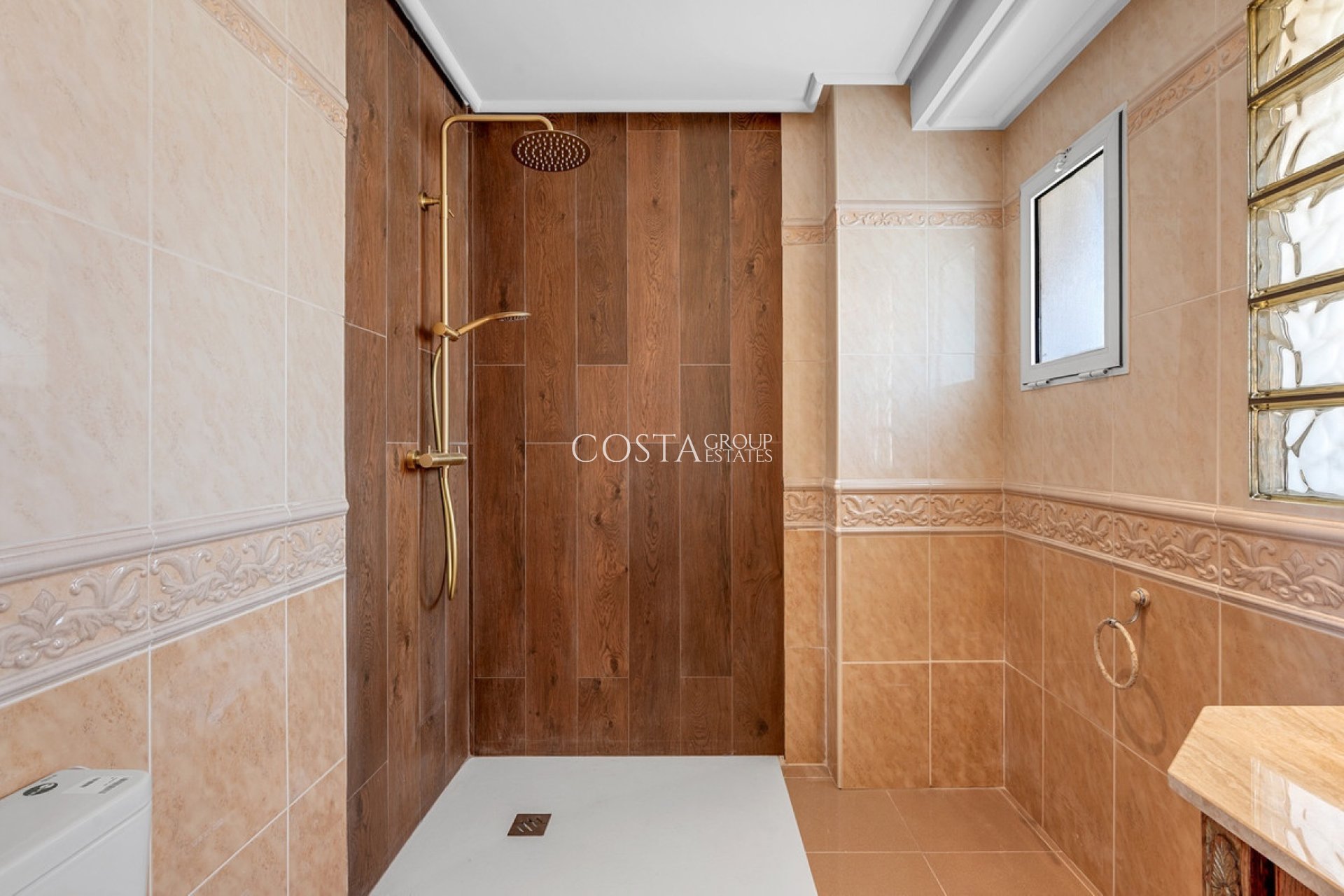 Herverkoop - Villa -
Torrevieja