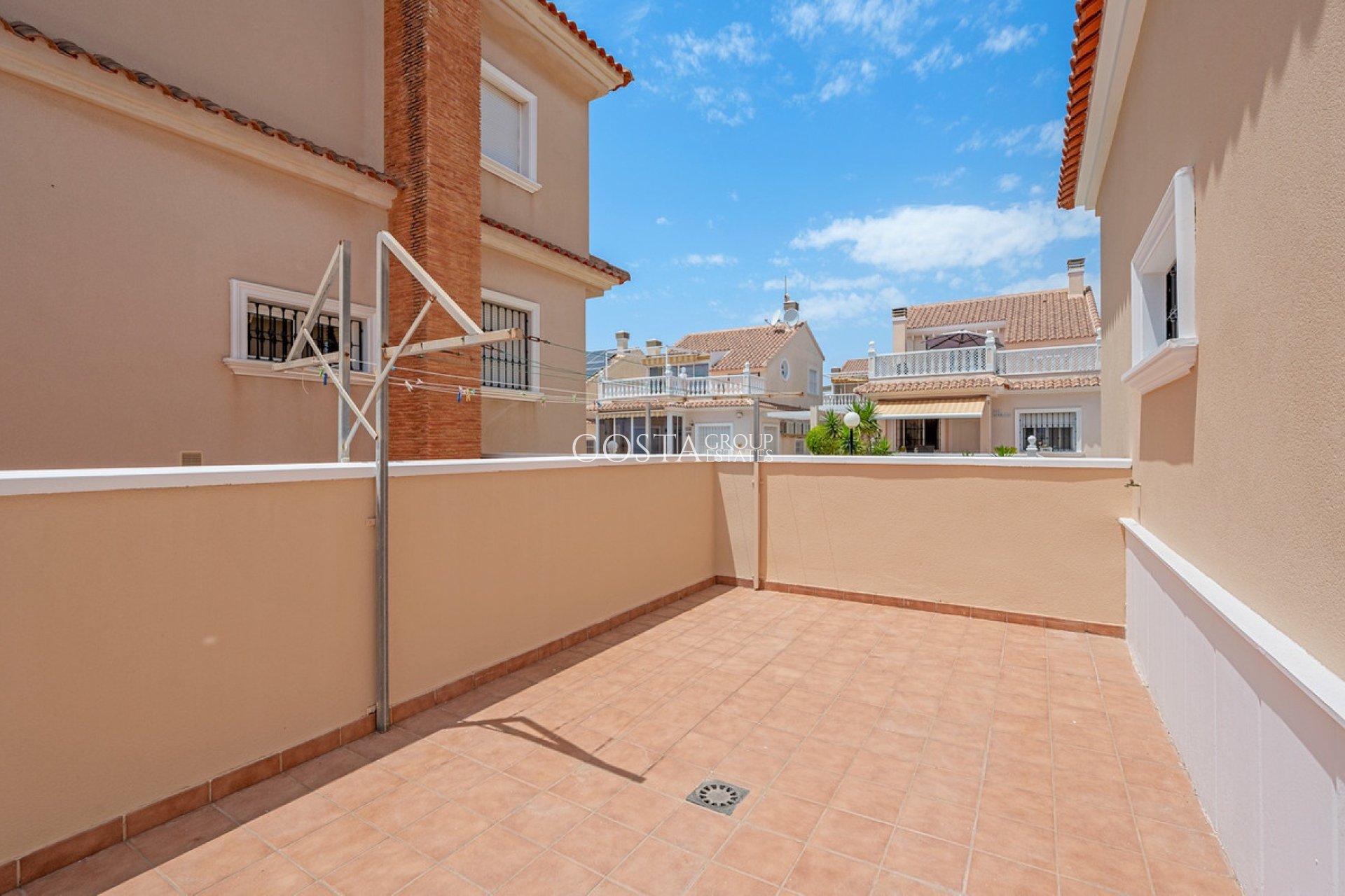 Herverkoop - Villa -
Torrevieja