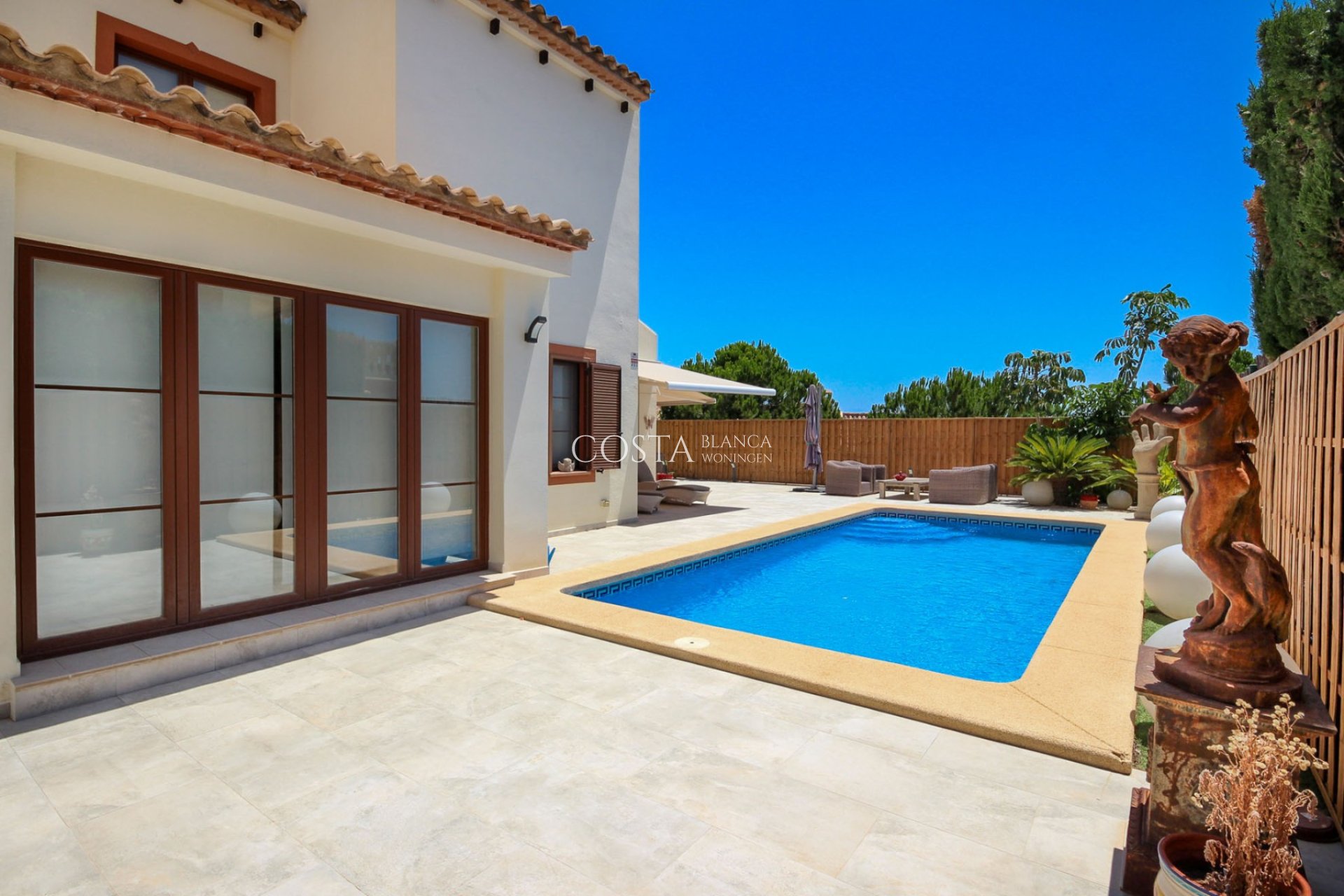 Herverkoop - Villa -
Villajoyosa
