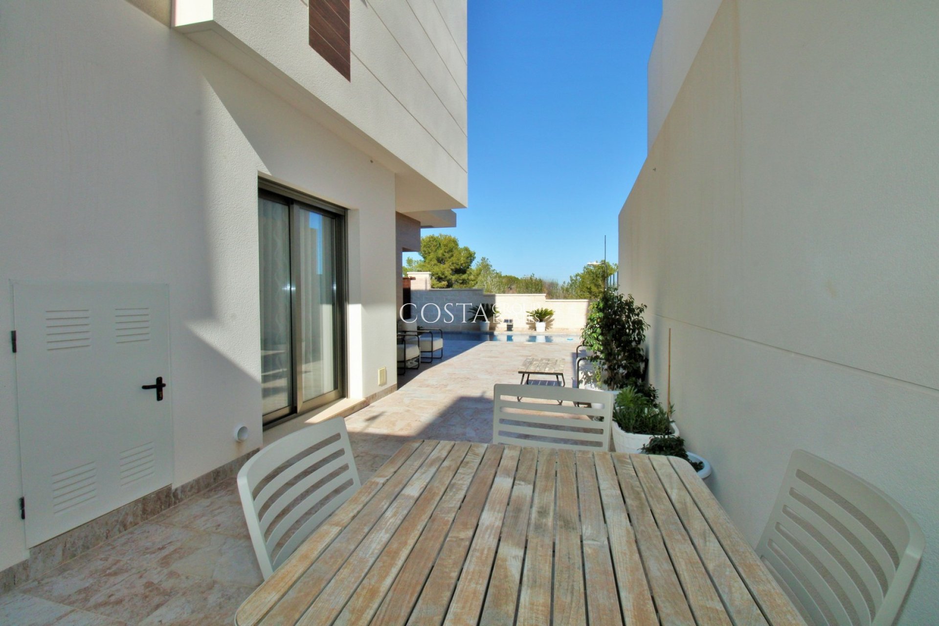 Herverkoop - Villa -
Villamartín