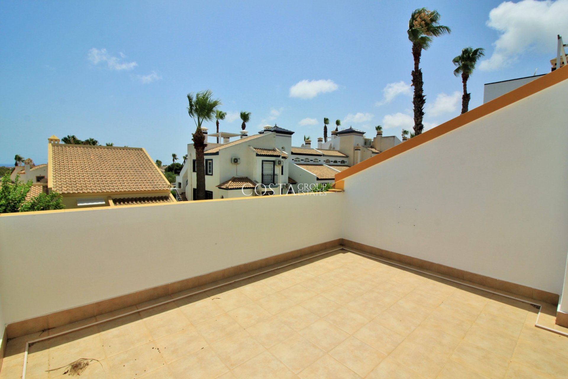 Herverkoop - Villa -
Villamartín