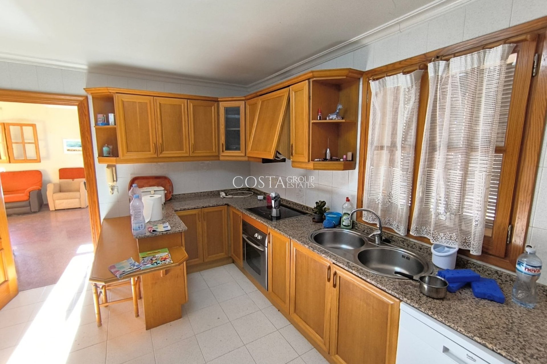 Herverkoop - Villa -
Yecla - Yecla Centro