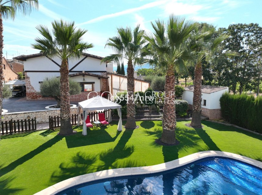 Herverkoop - Villa -
Yecla - Yecla Centro